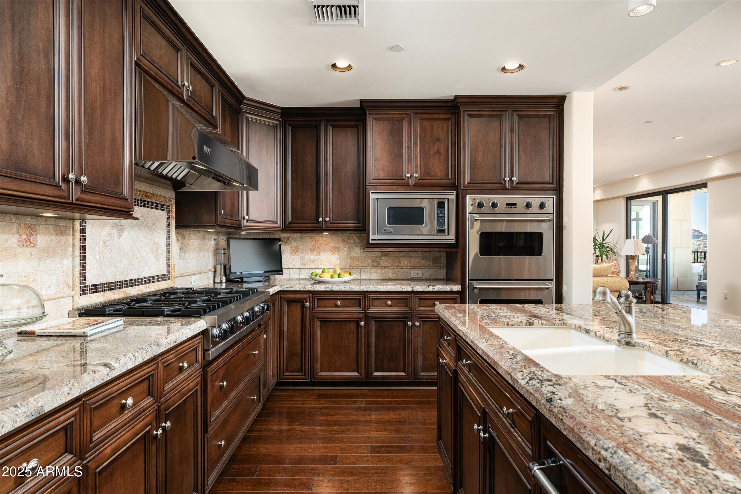 Scottsdale Waterfront Residences - Residential