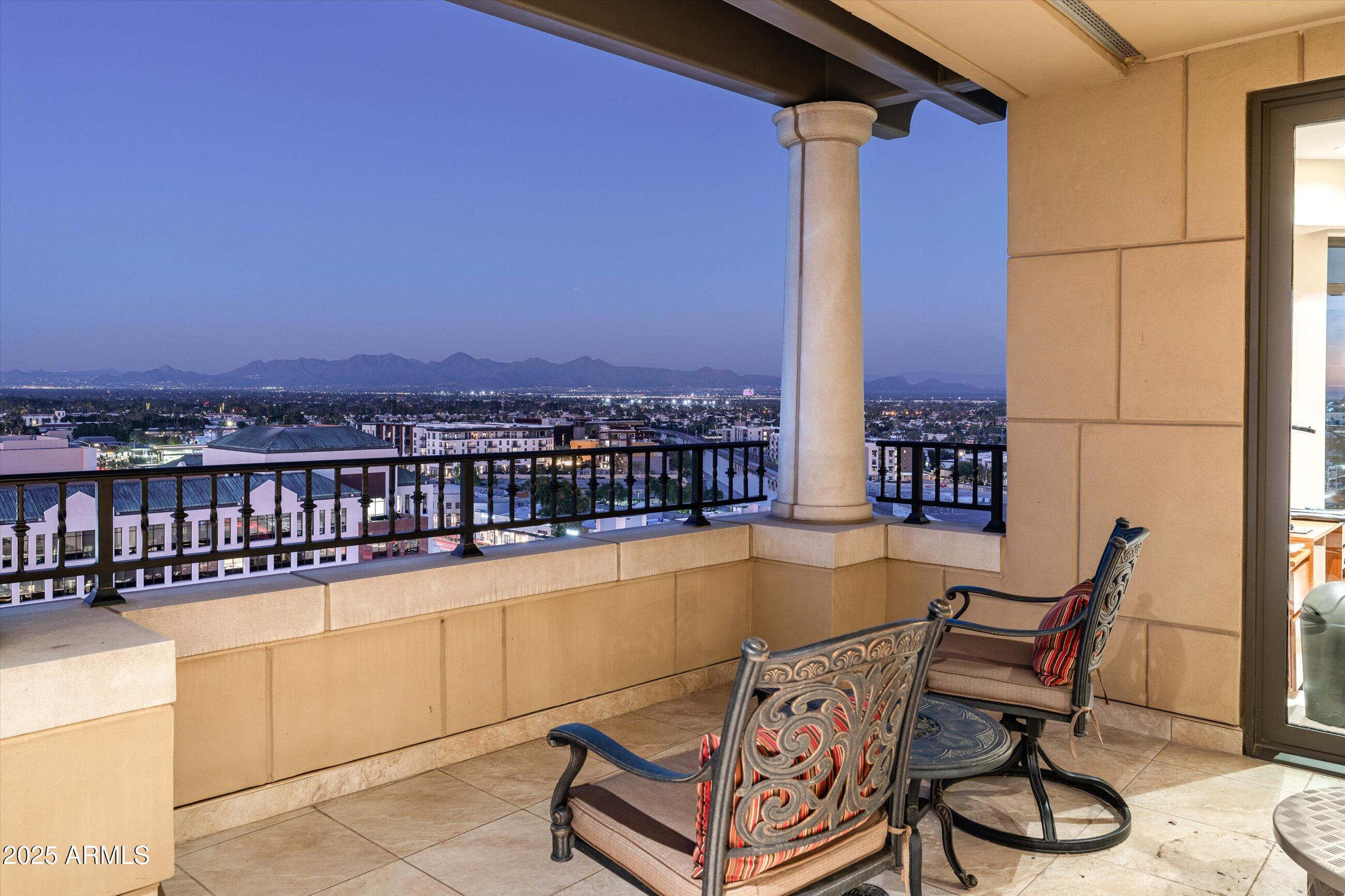 Scottsdale Waterfront Residences - Residential