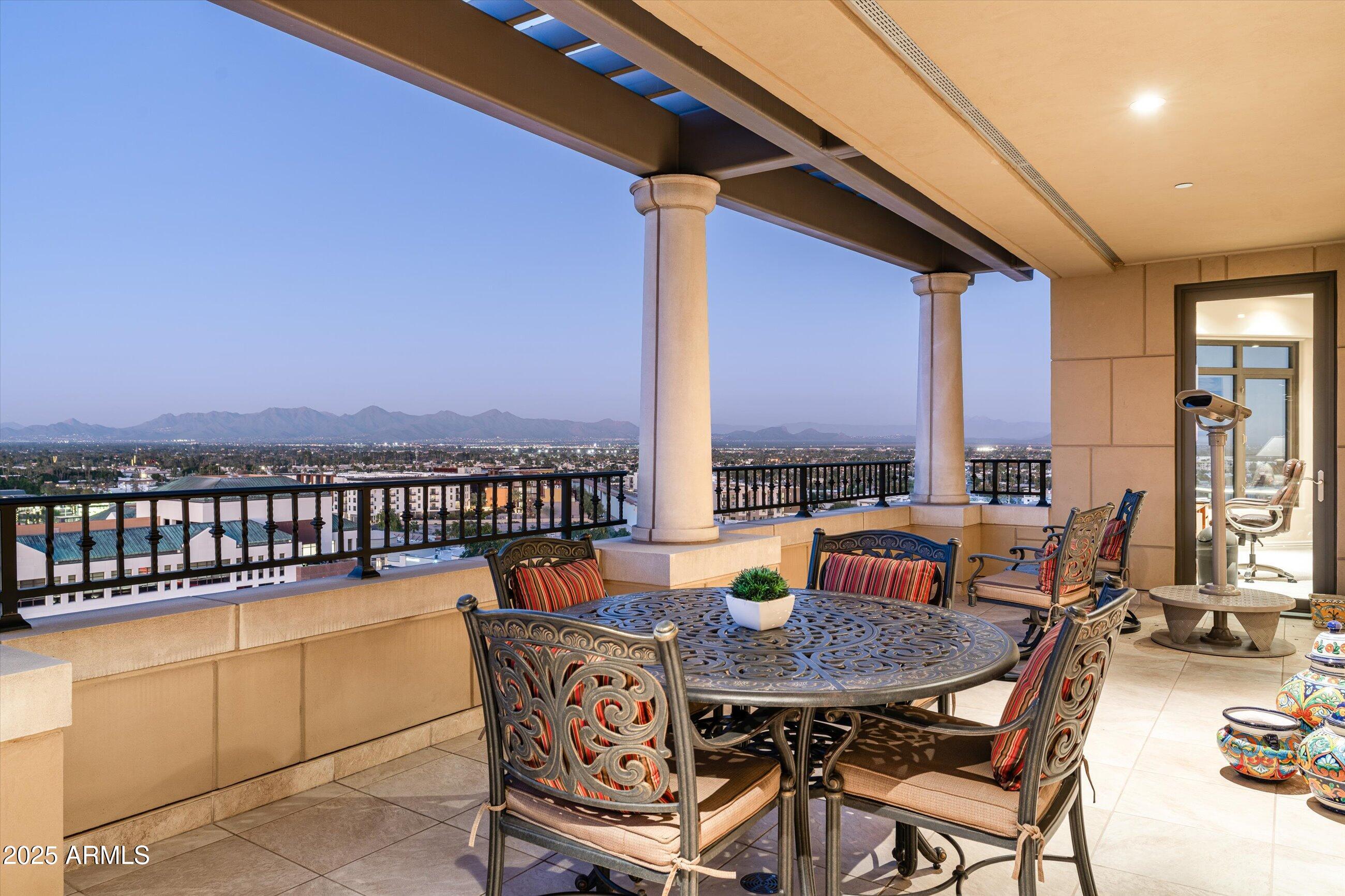 Scottsdale Waterfront Residences - Residential