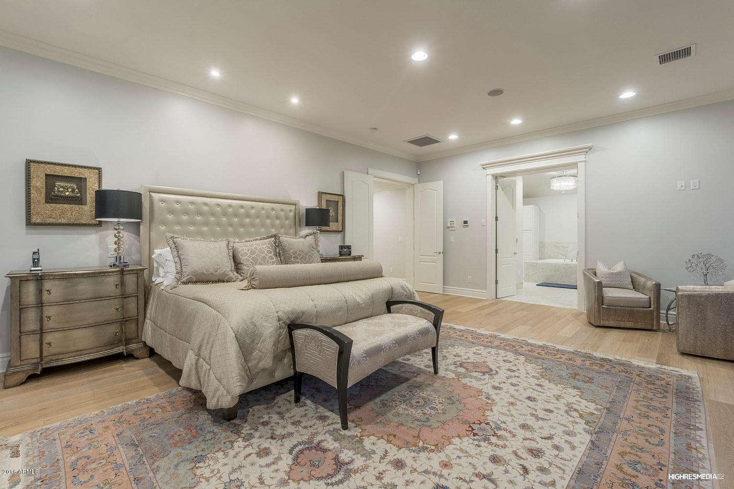 APACHE ESTATES - Residential