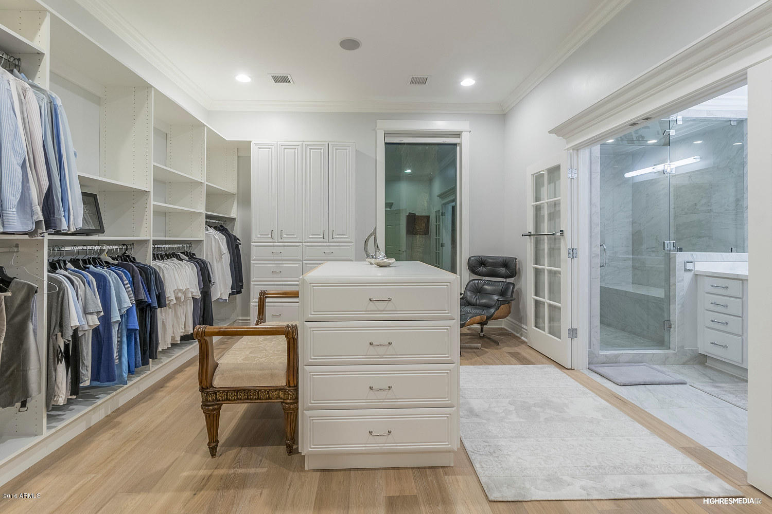 APACHE ESTATES - Residential