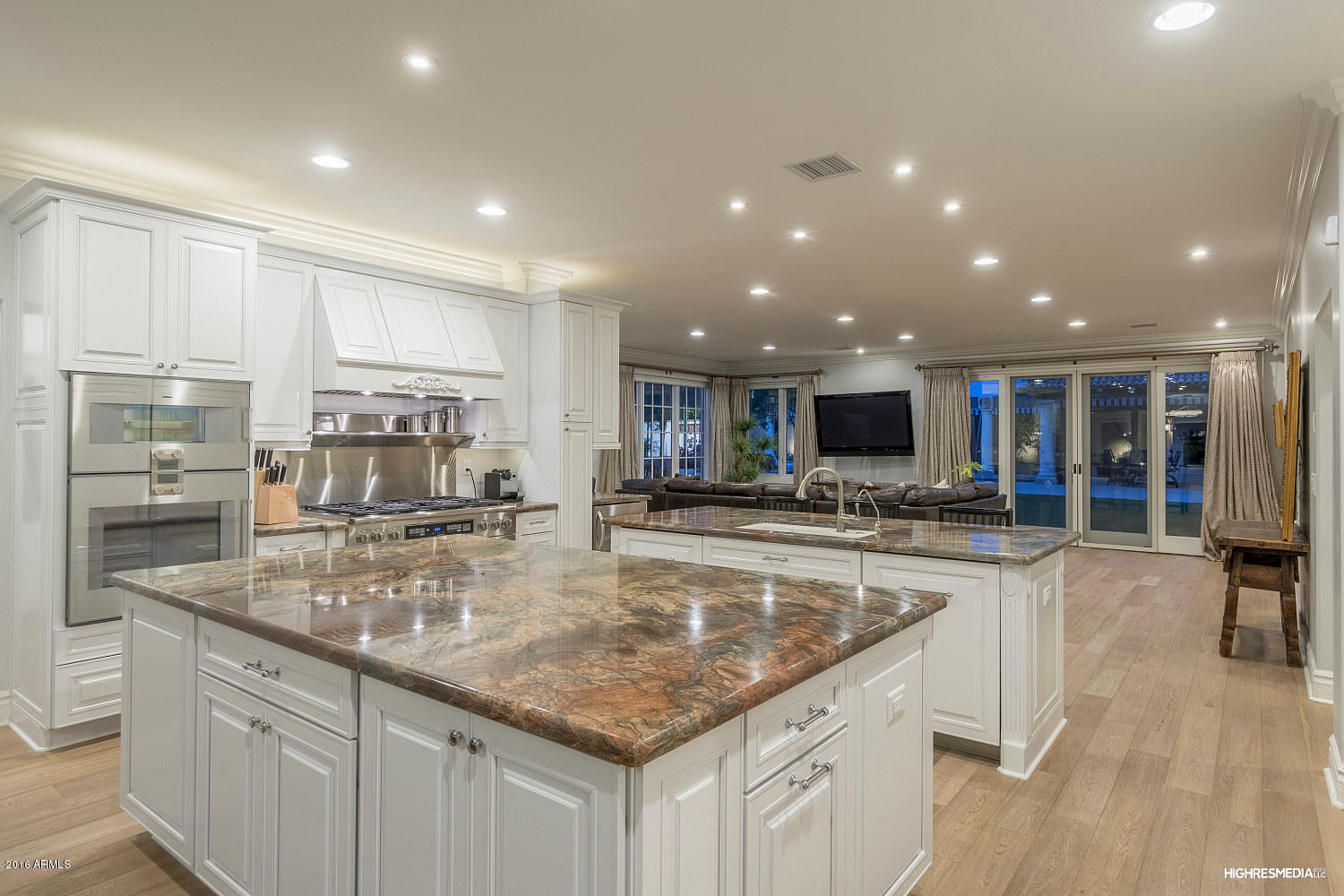 APACHE ESTATES - Residential