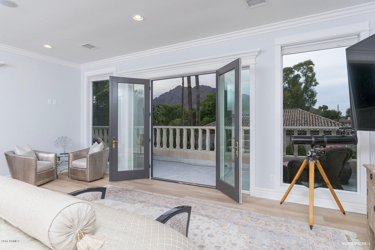 APACHE ESTATES - Residential