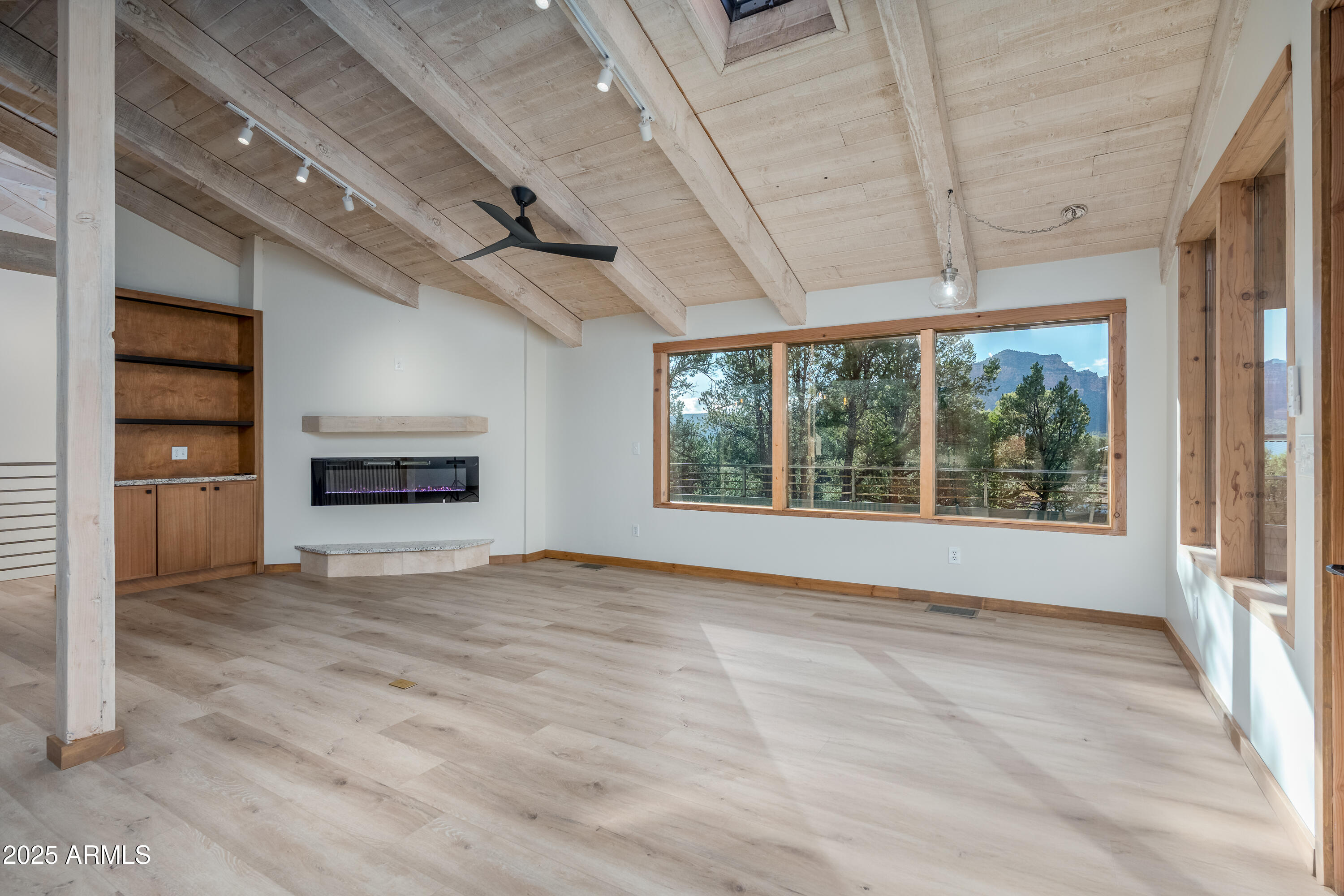 CATHEDRAL VIEW - Residential