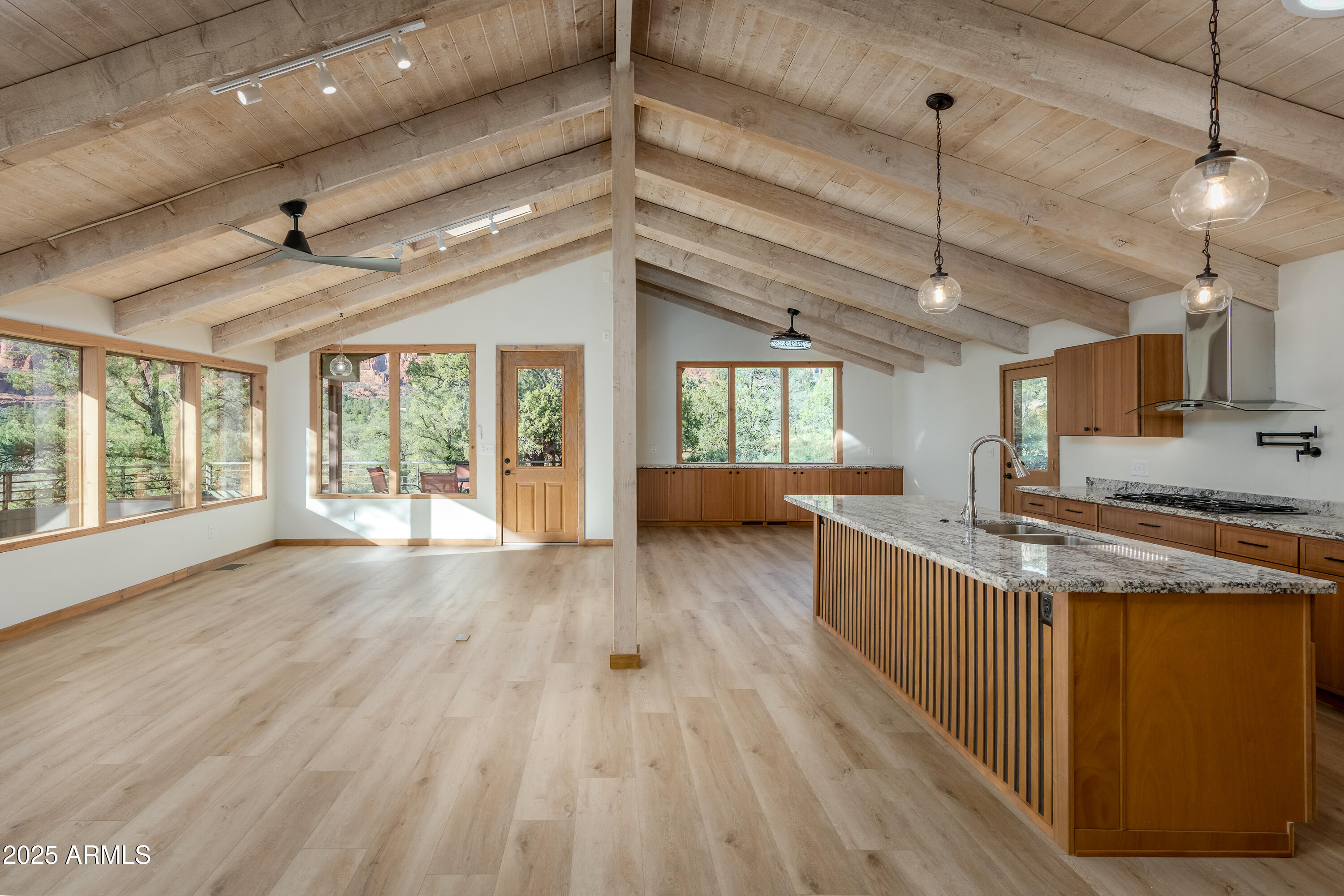 CATHEDRAL VIEW - Residential