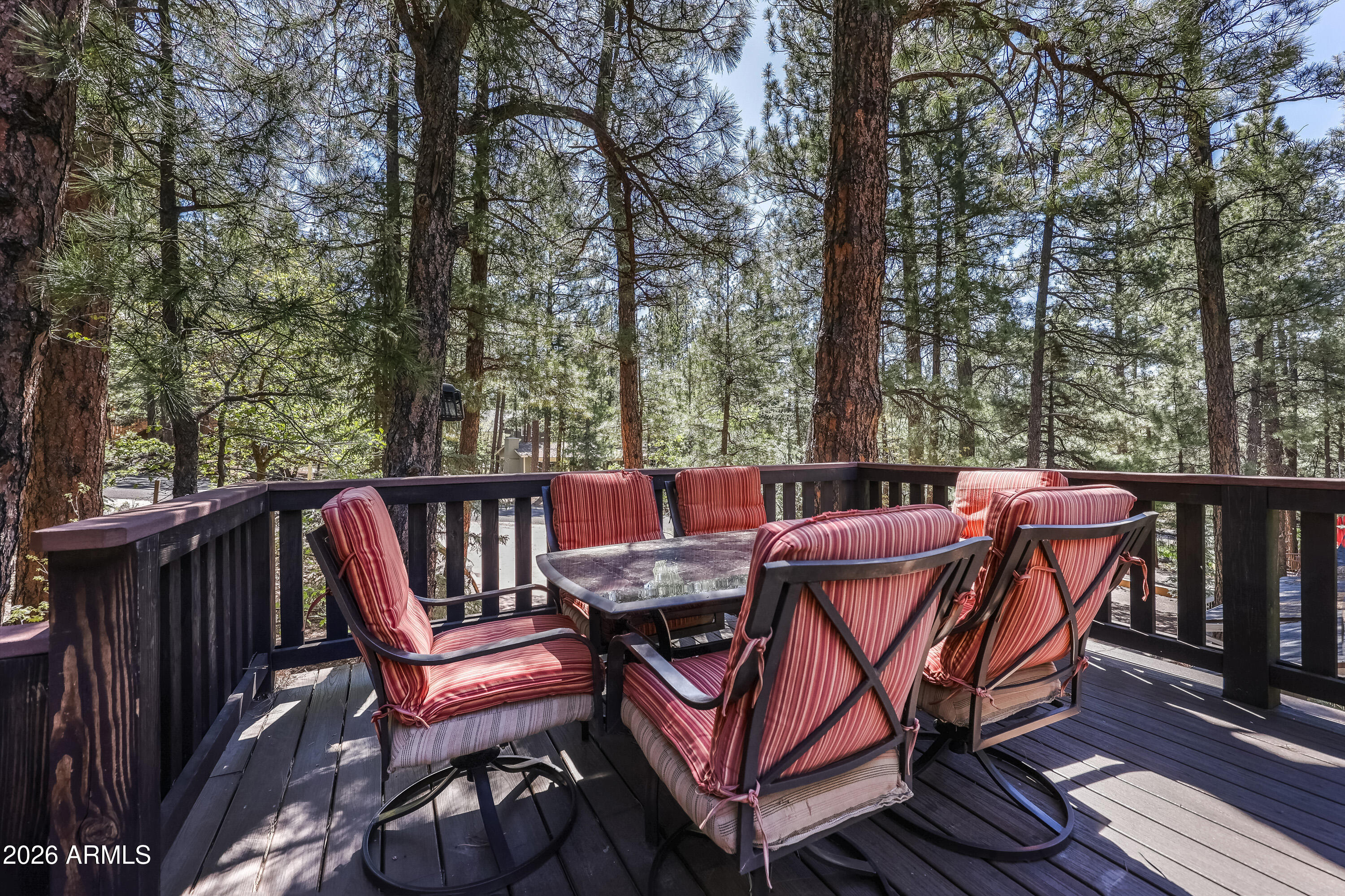 SUBDIVISION: PINEWOOD UNIT 09 LOT: 91 SIXTEENTH: SW QUARTER: NW SECTION: 15 TOWNSHIP: 18N RANGE: 07E - Residential