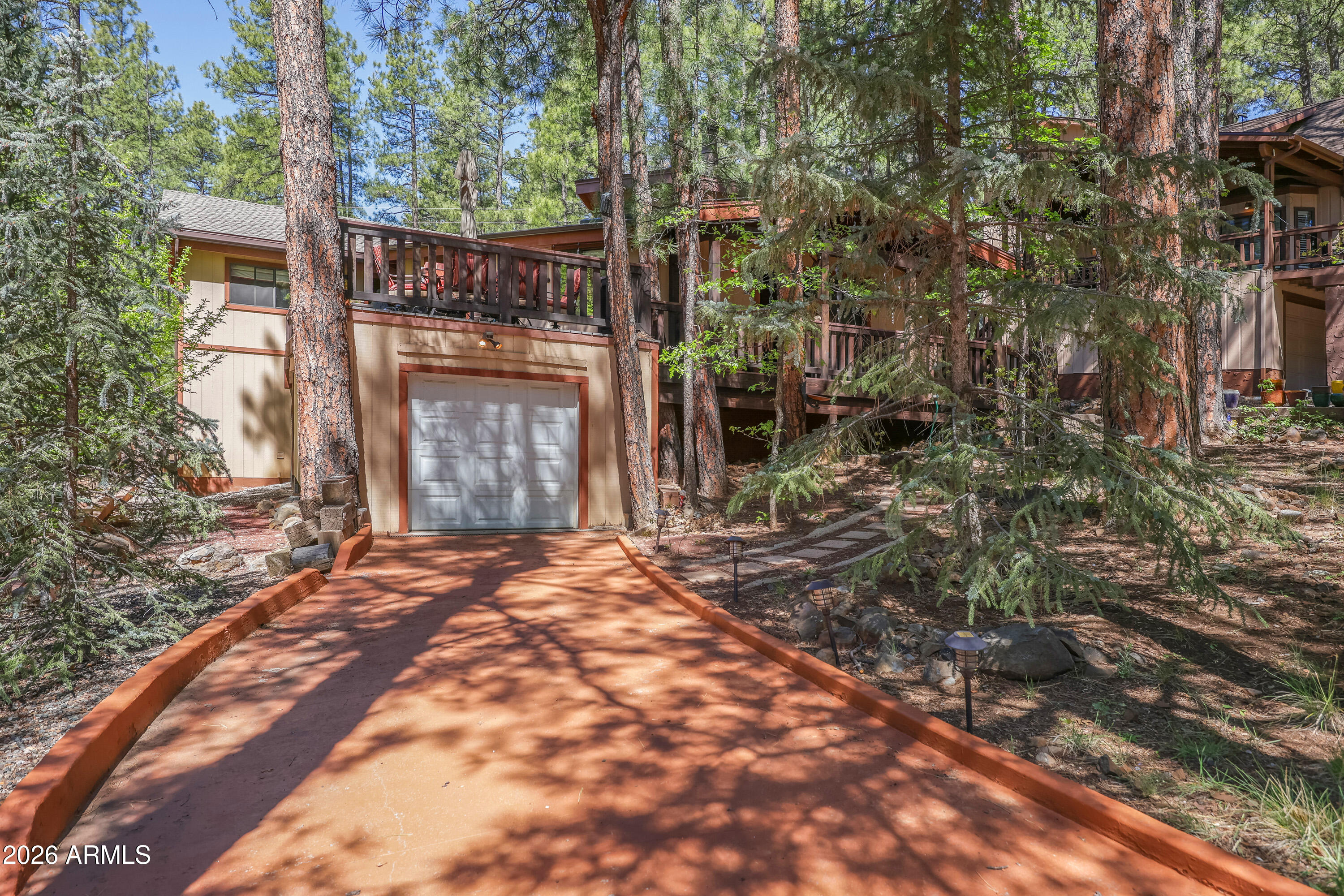 SUBDIVISION: PINEWOOD UNIT 09 LOT: 91 SIXTEENTH: SW QUARTER: NW SECTION: 15 TOWNSHIP: 18N RANGE: 07E - Residential