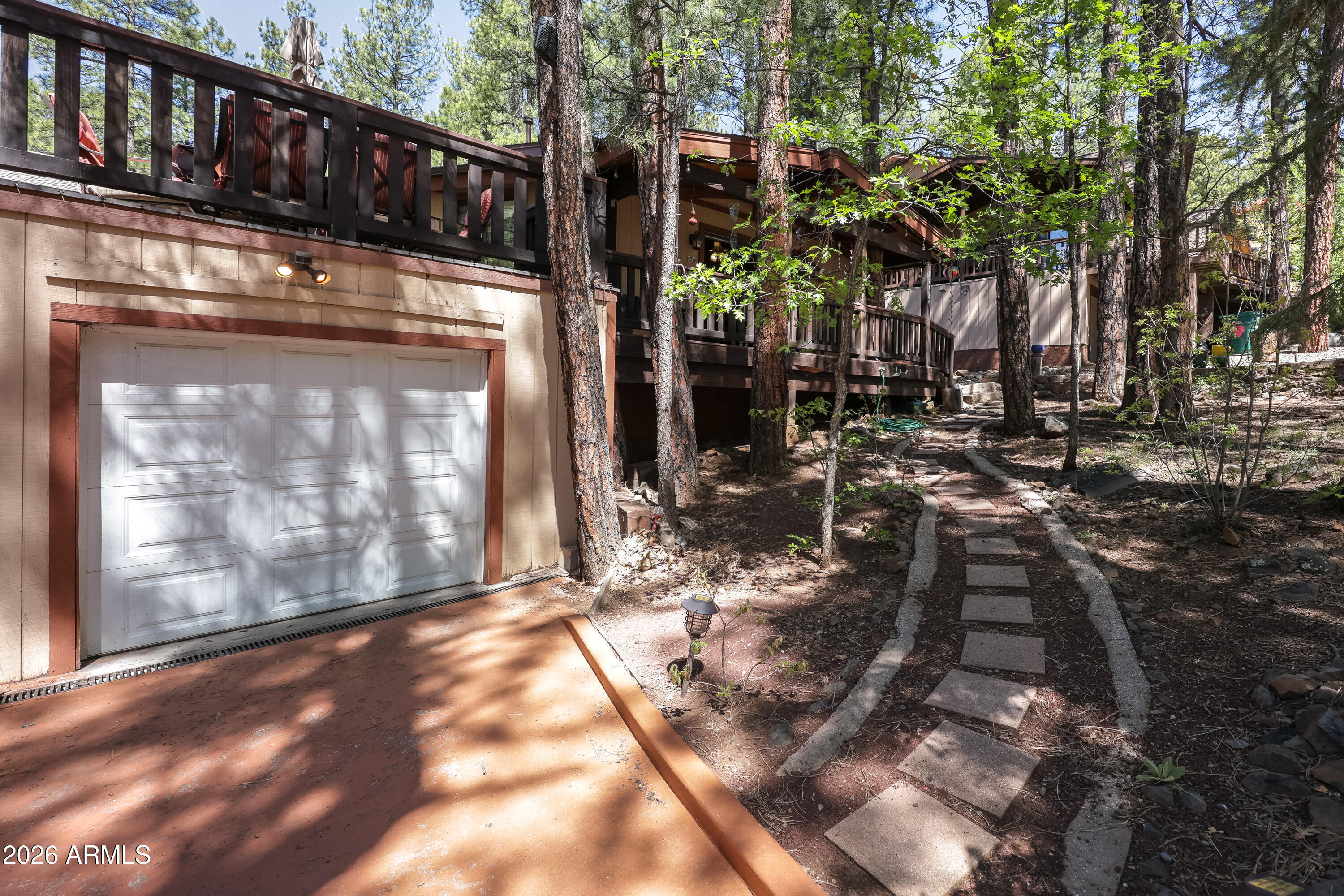 SUBDIVISION: PINEWOOD UNIT 09 LOT: 91 SIXTEENTH: SW QUARTER: NW SECTION: 15 TOWNSHIP: 18N RANGE: 07E - Residential