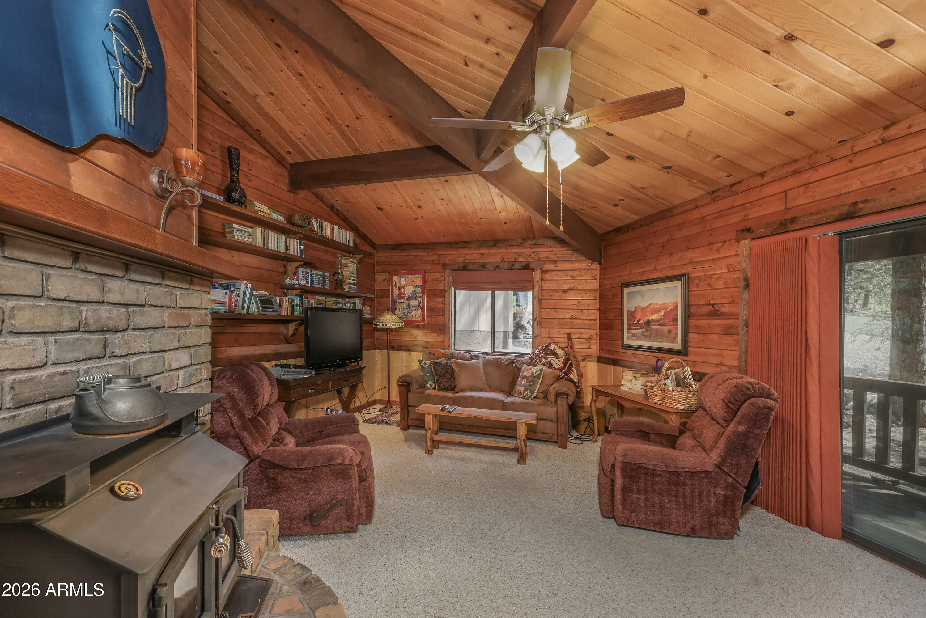 SUBDIVISION: PINEWOOD UNIT 09 LOT: 91 SIXTEENTH: SW QUARTER: NW SECTION: 15 TOWNSHIP: 18N RANGE: 07E - Residential