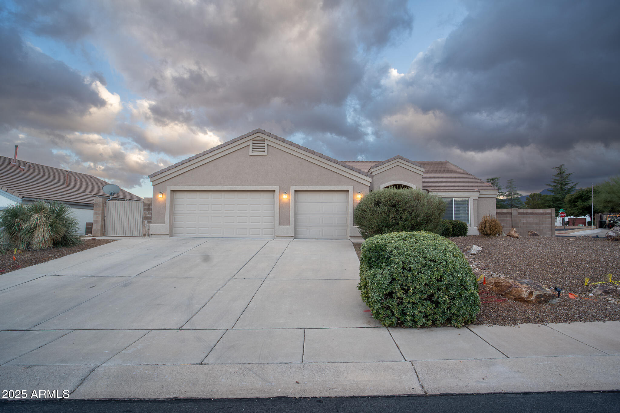 Beautiful 4 bedroom, 2 bath home with a pool Close to the Golf course, shopping and minutes from Fort Huachuca. This home has beautiful granite counter tops, tile and Vinyl floors throughout except for bedrooms where you will find plush comfortable carpeting. Primary bedroom has jetted bathtub to soak in after a relaxing day in the pool! Pool even has a solar heater to extend your swimming season! Large backyard is perfect for entertaining! You will love all this home has to offer and how conveniently located it is!