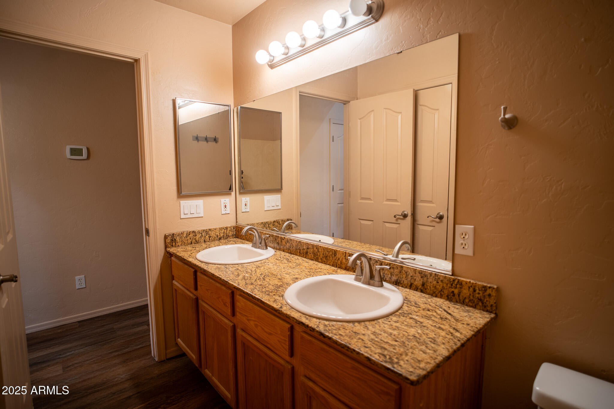 COUNTRY CLUB VILLAGE - Residential