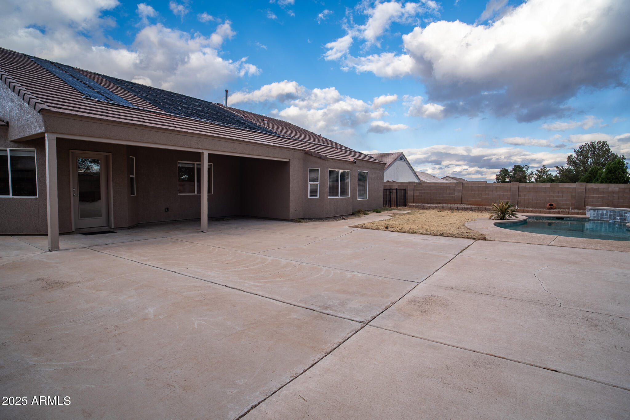 COUNTRY CLUB VILLAGE - Residential