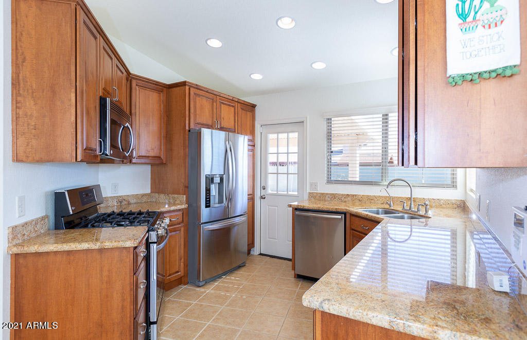 EAGLE RIDGE AMD - Residential