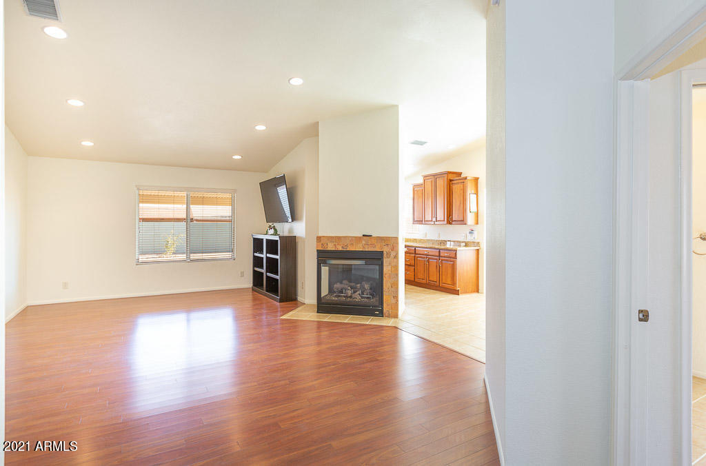 EAGLE RIDGE AMD - Residential