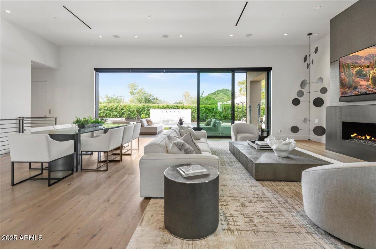 RITZ-CARLTON PARCEL B AMD 3 REPLAT - Residential