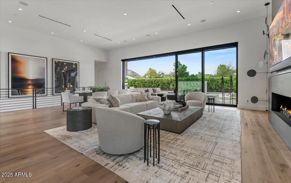 RITZ-CARLTON PARCEL B AMD 3 REPLAT - Residential