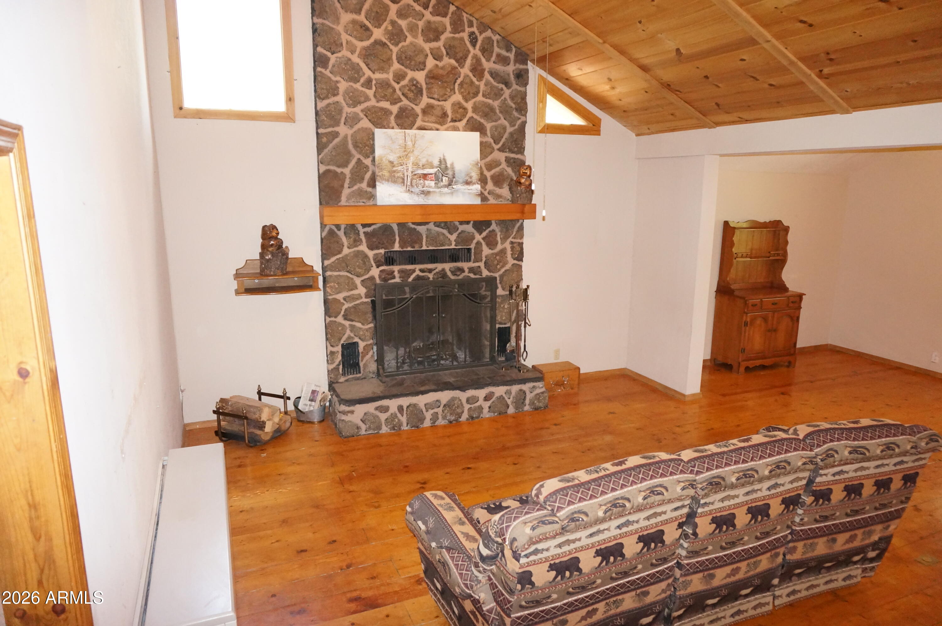 WHITE MOUNTAIN CLUB ESTATES UNIT 2 - Residential