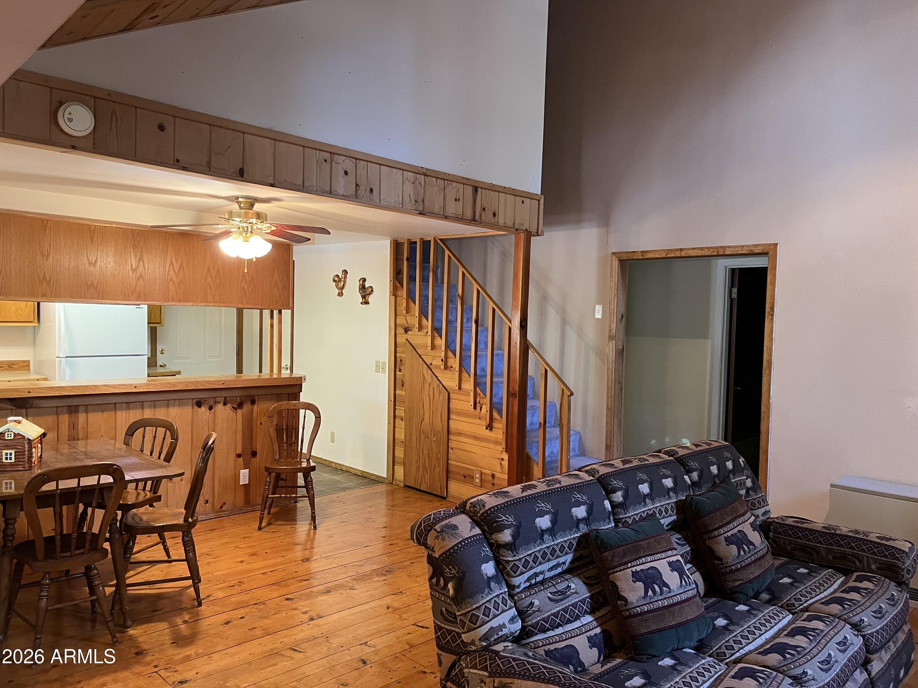 WHITE MOUNTAIN CLUB ESTATES UNIT 2 - Residential