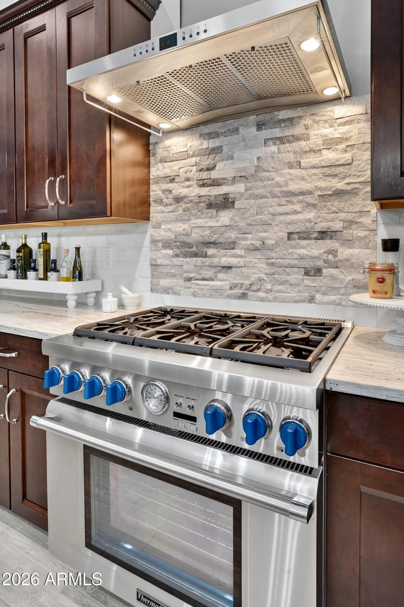 LA JARA FARMS - Residential