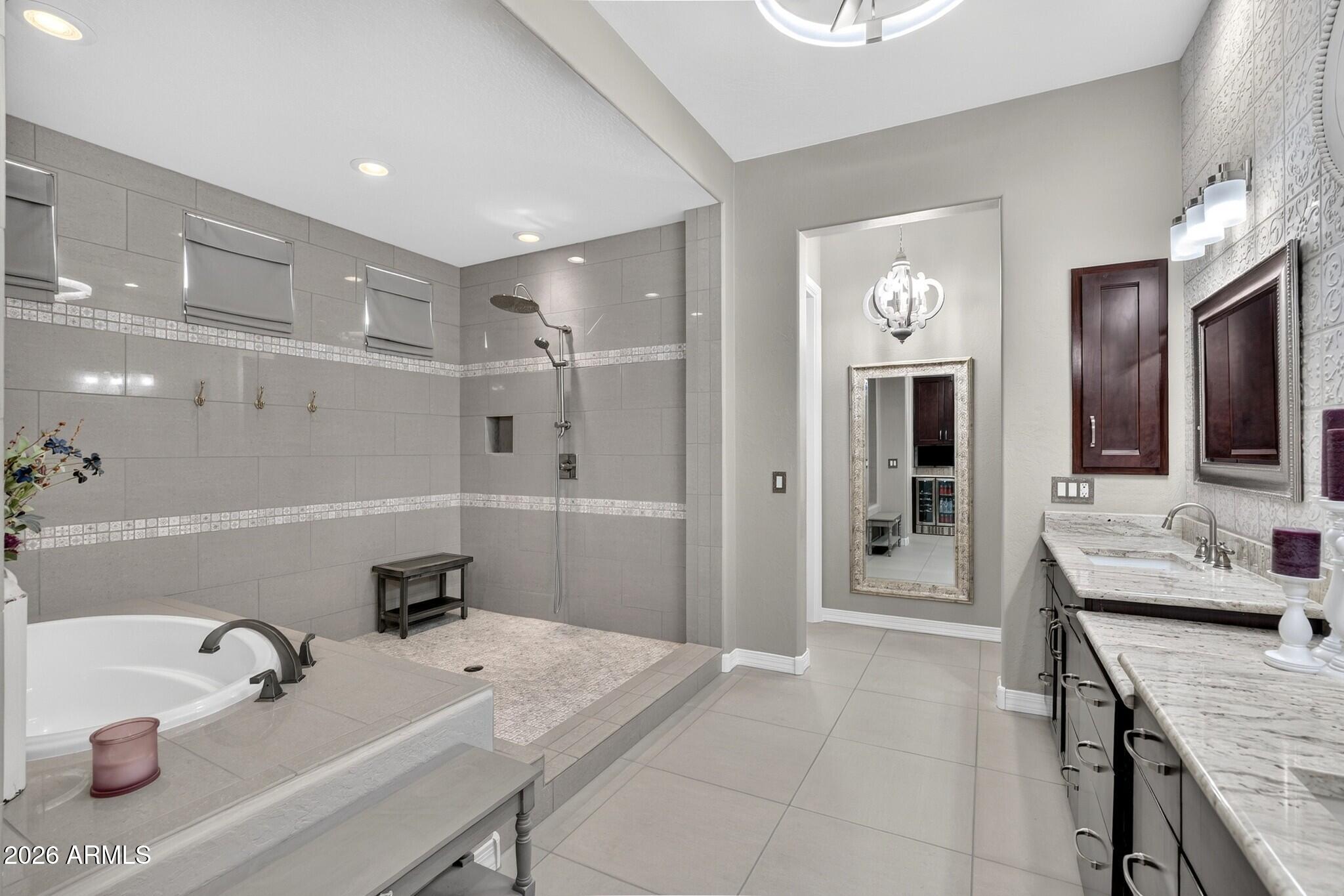 LA JARA FARMS - Residential