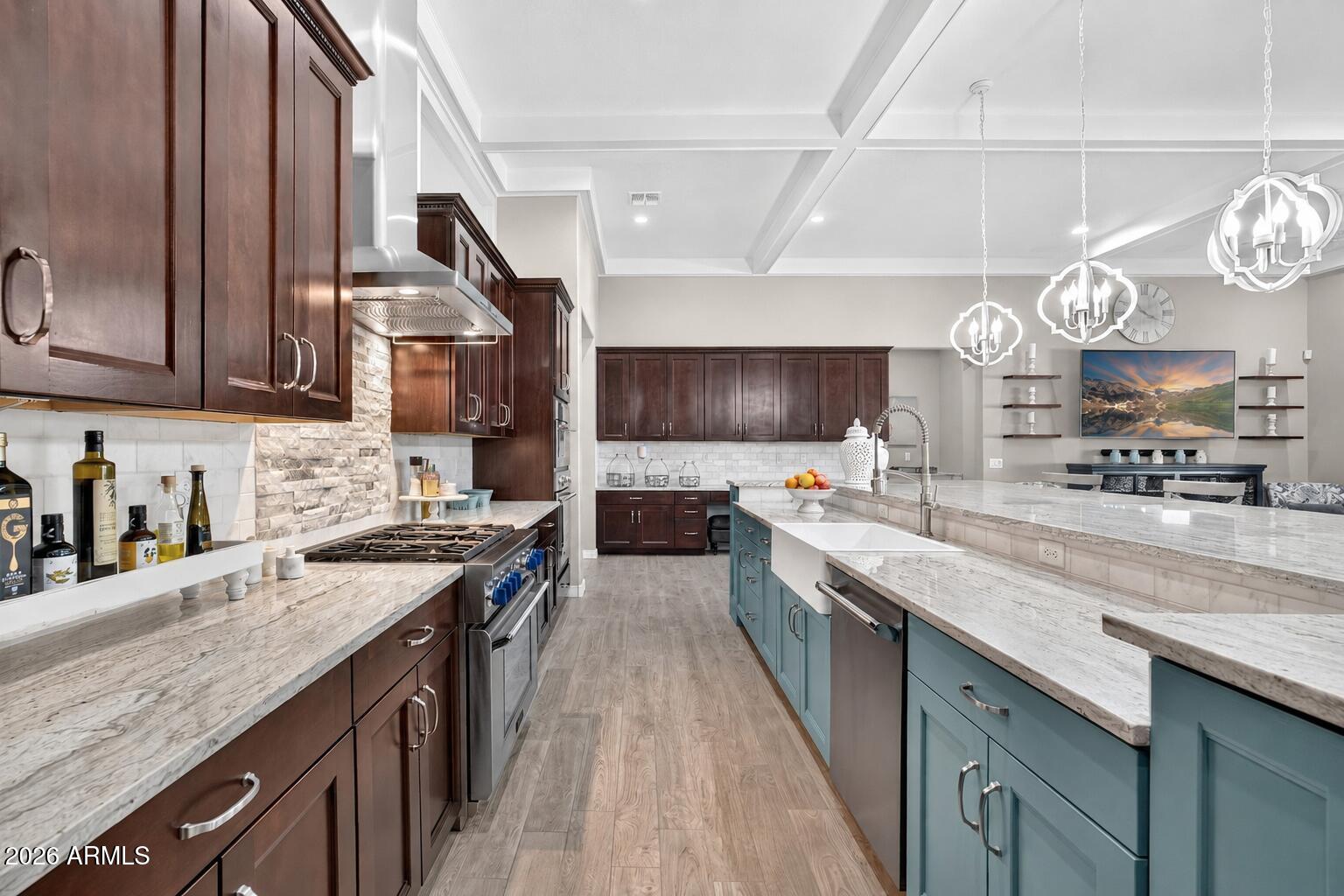 LA JARA FARMS - Residential