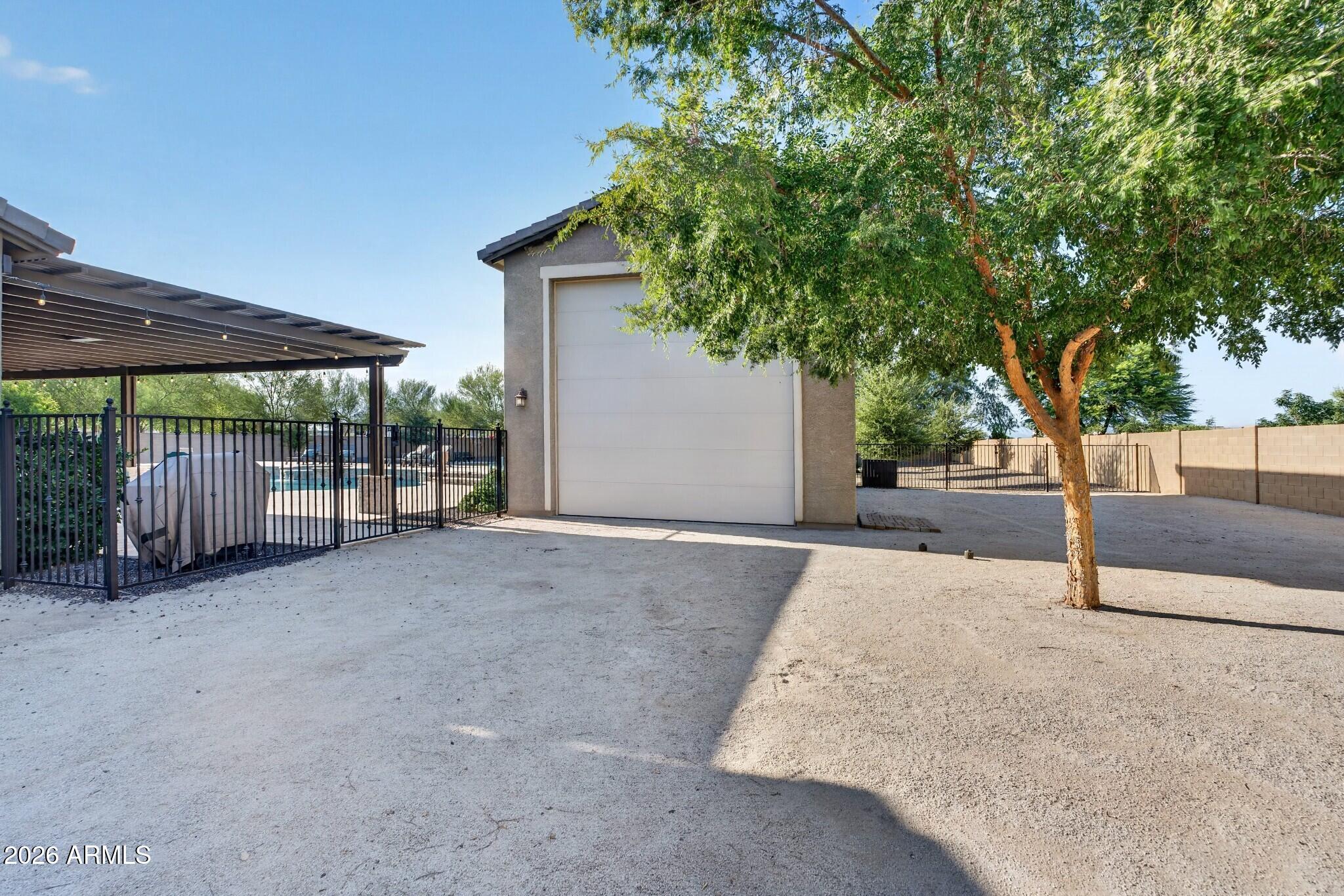 LA JARA FARMS - Residential