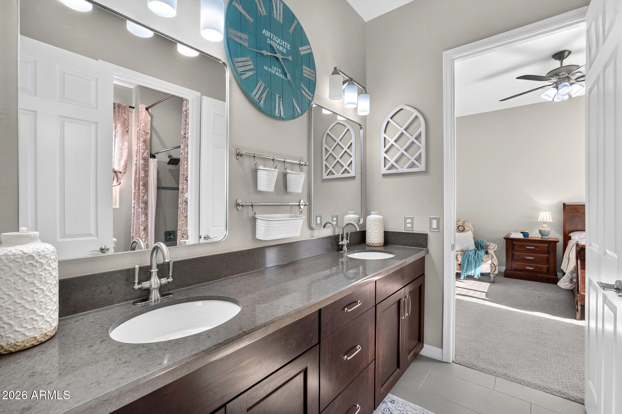 LA JARA FARMS - Residential