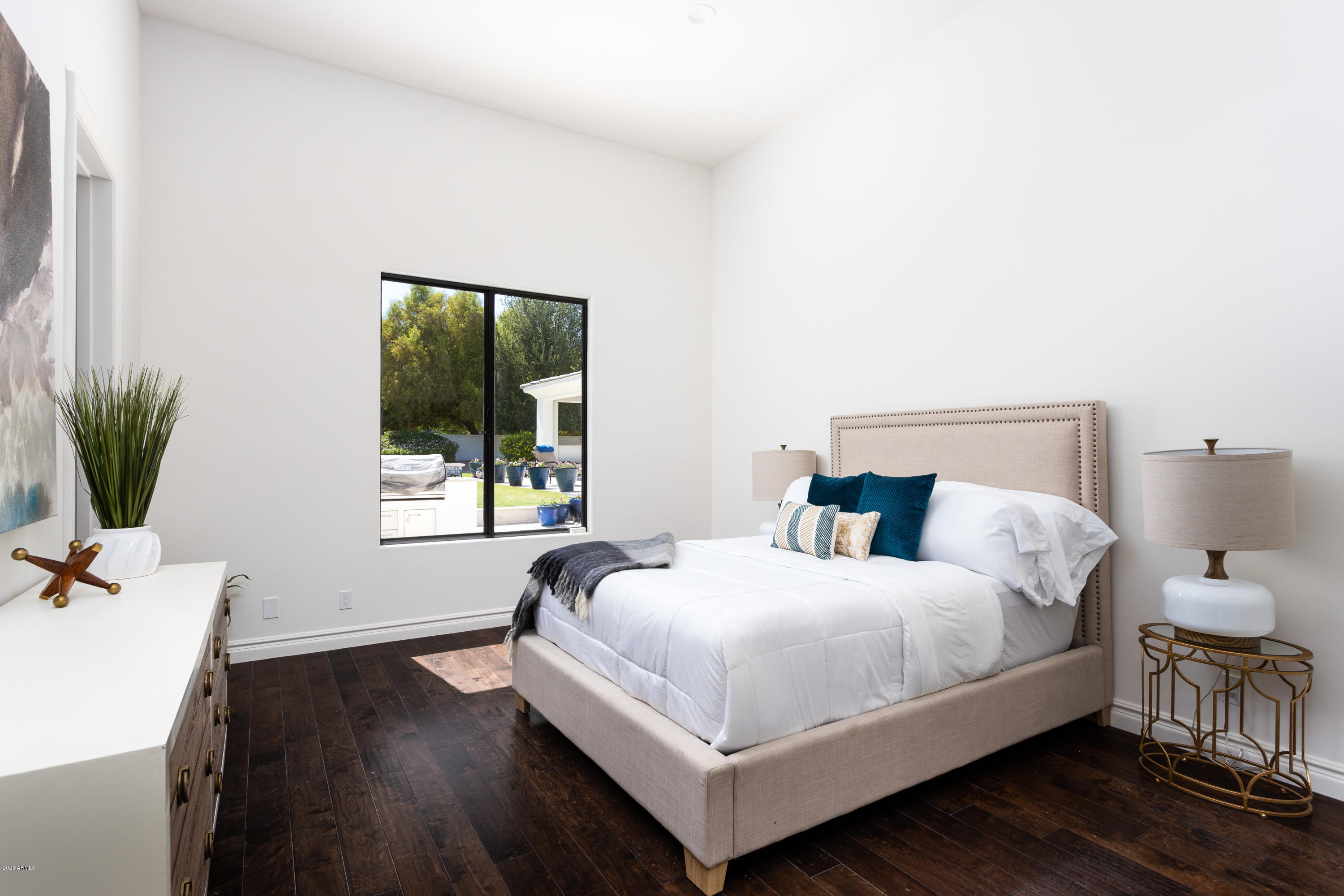 CASA BLANCA GARDENS - Residential