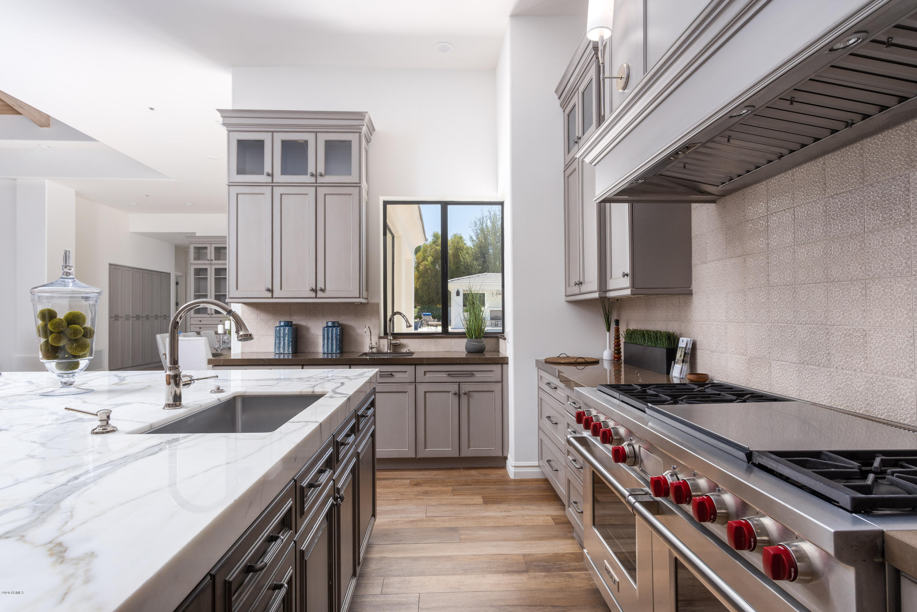 CASA BLANCA GARDENS - Residential