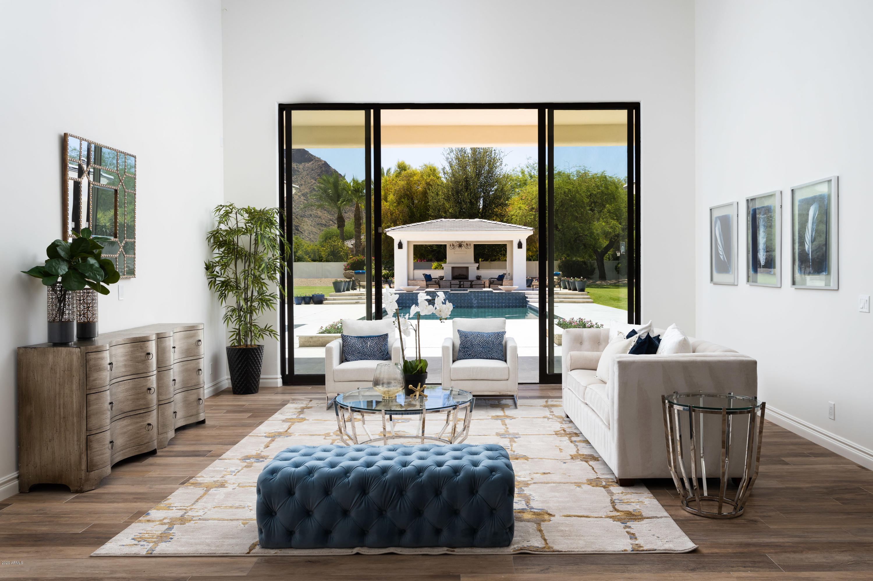 CASA BLANCA GARDENS - Residential