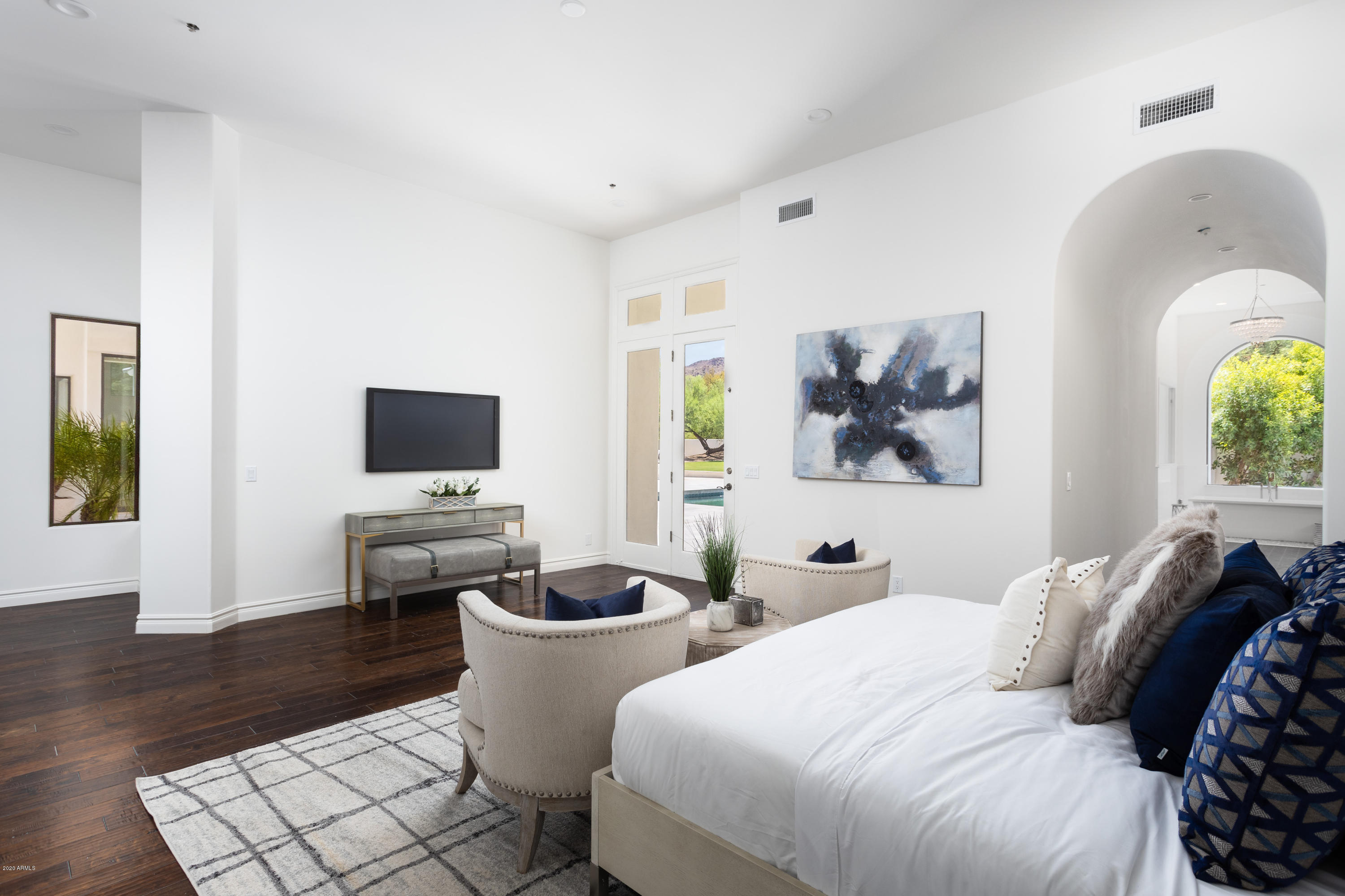 CASA BLANCA GARDENS - Residential