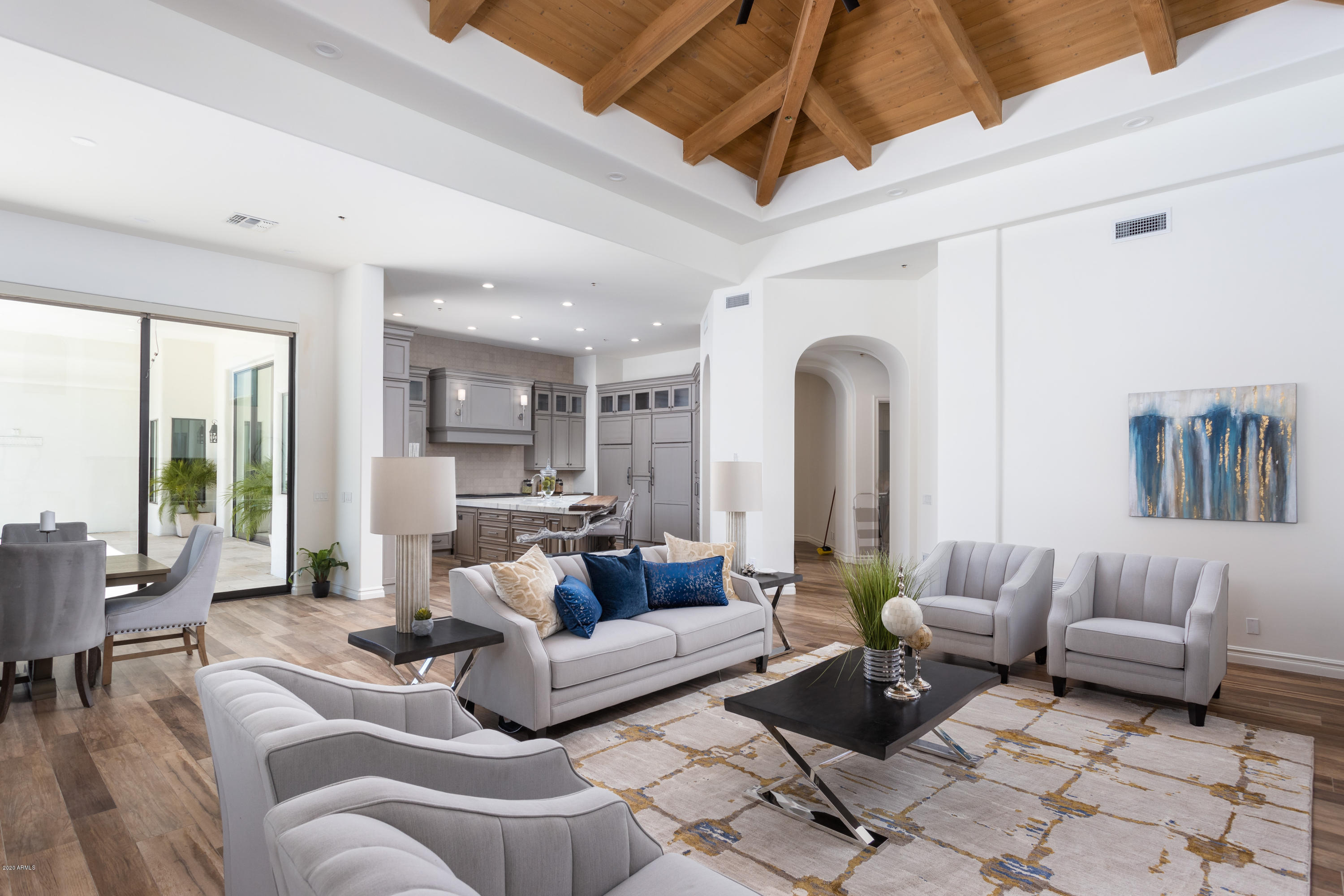 CASA BLANCA GARDENS - Residential