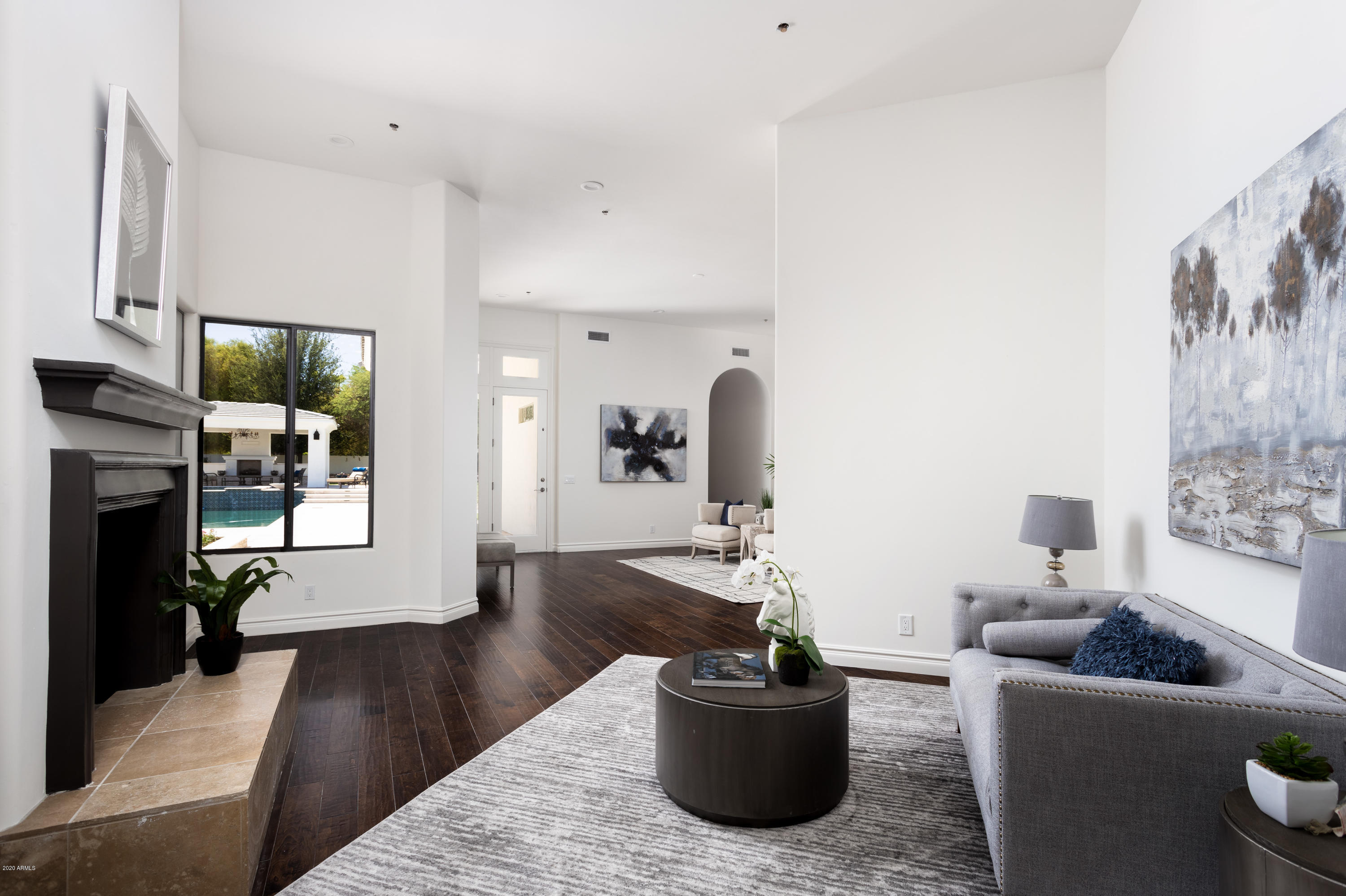 CASA BLANCA GARDENS - Residential