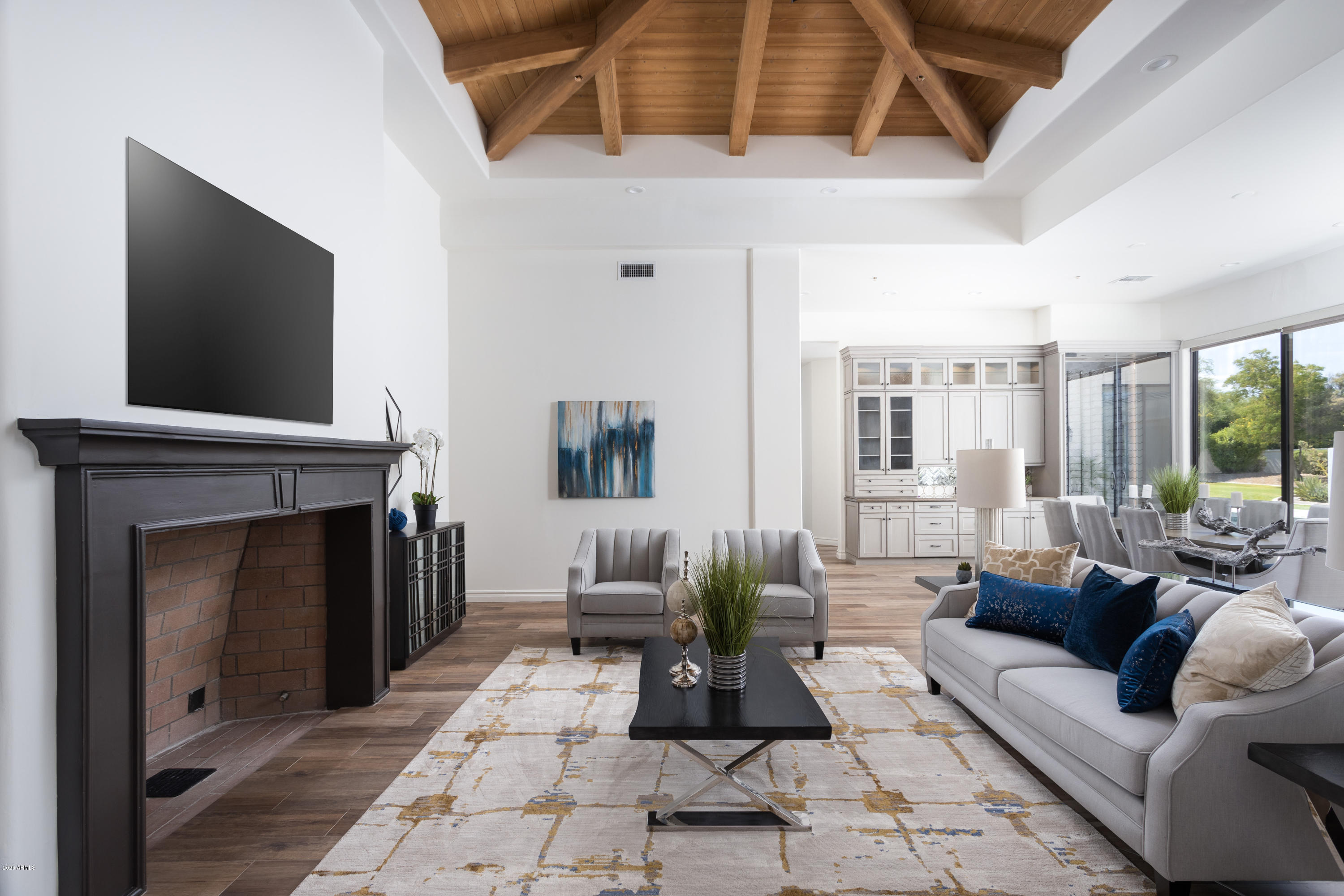 CASA BLANCA GARDENS - Residential