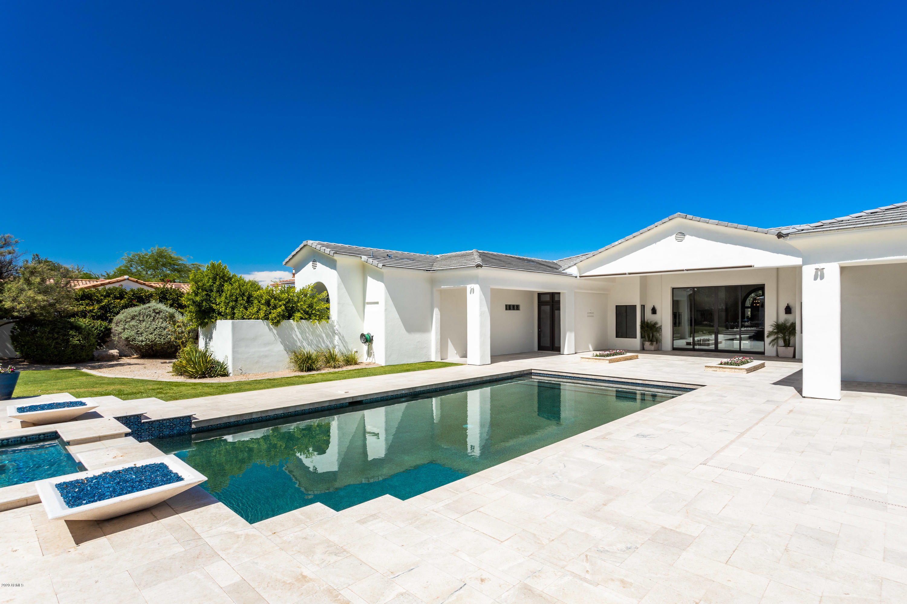 CASA BLANCA GARDENS - Residential