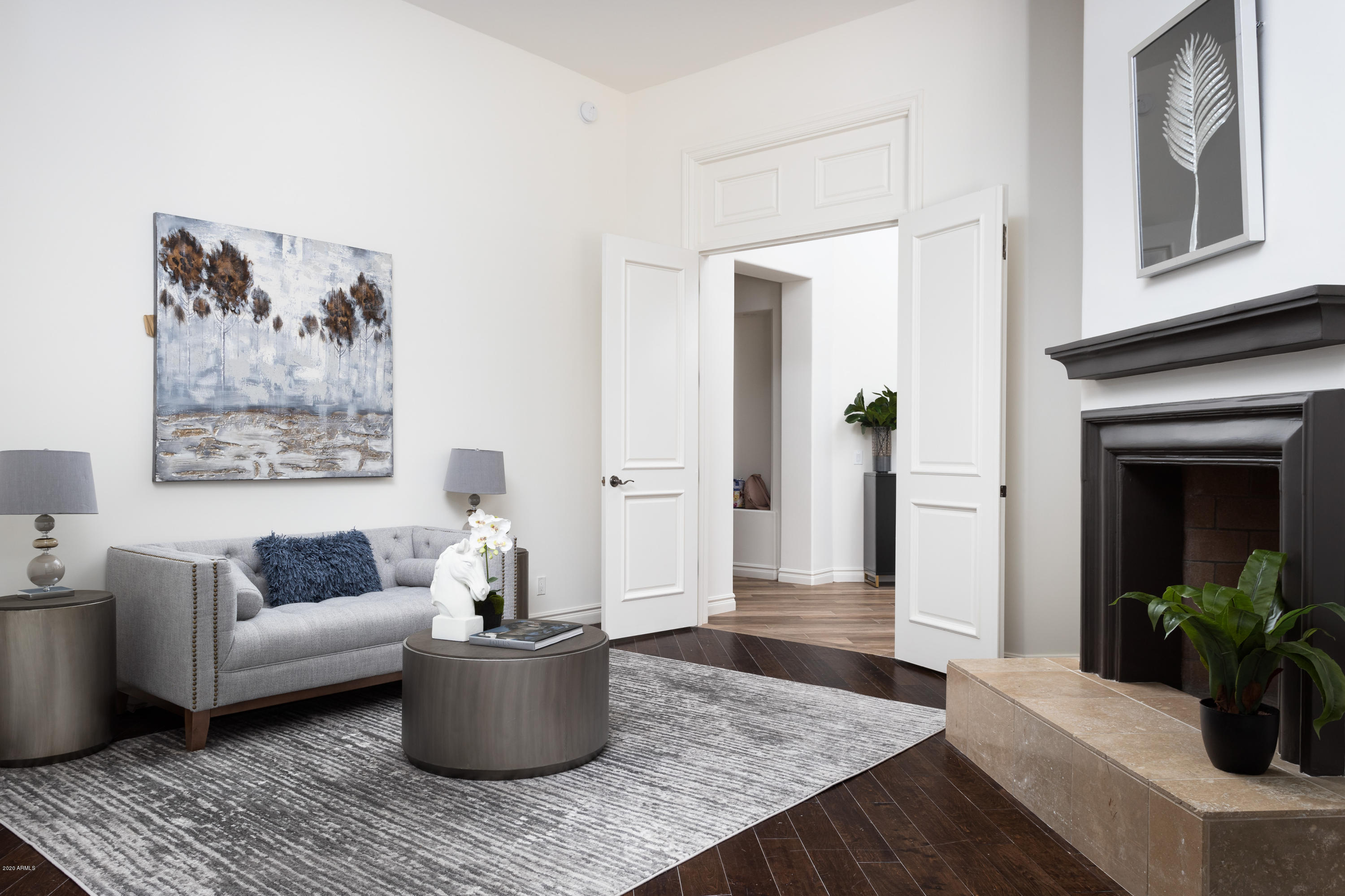 CASA BLANCA GARDENS - Residential