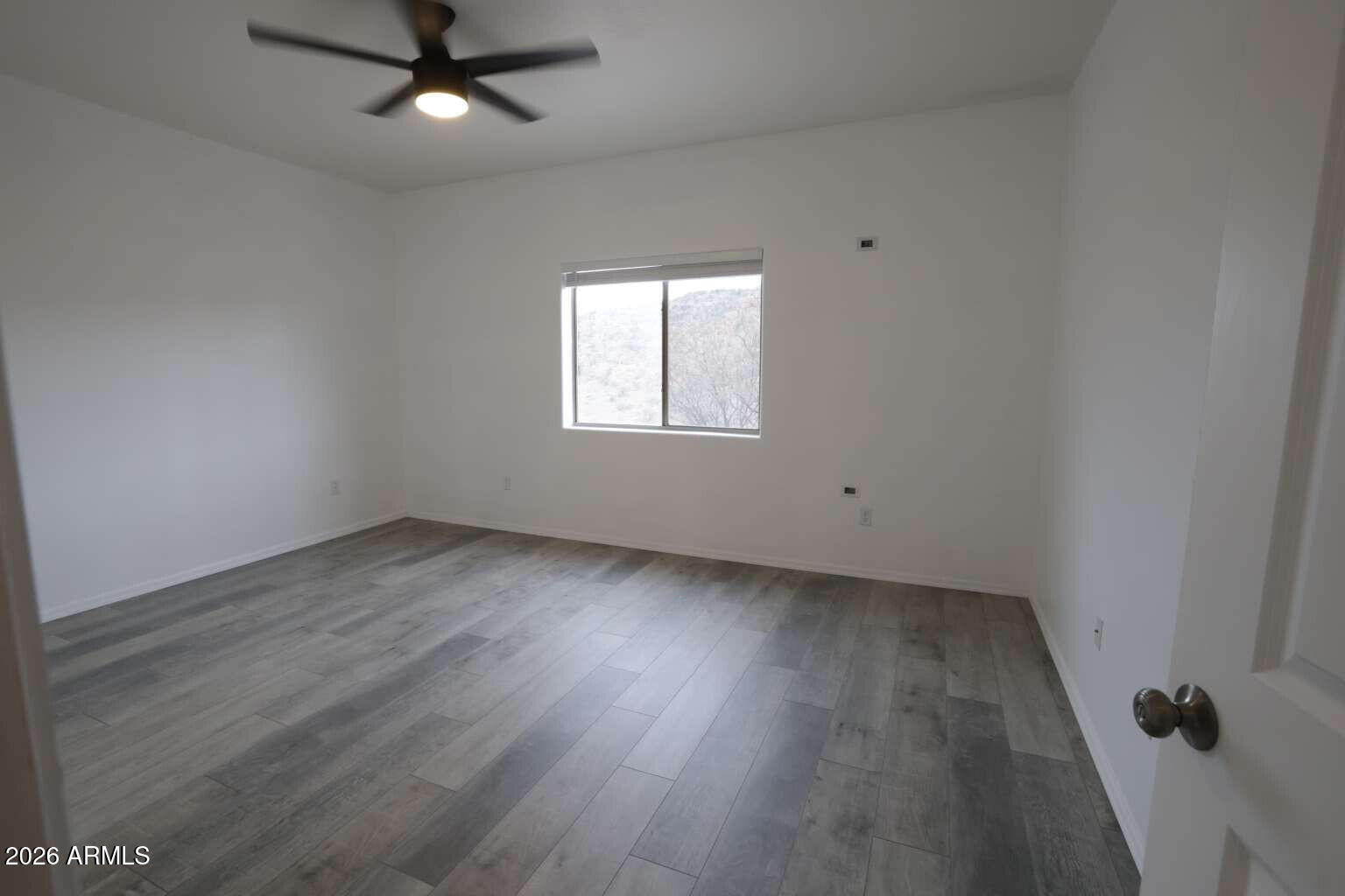 AN IRREG M&B PTN N2SW4 SW PCL COR APPROX 1295'E & 520'N OF SW COR N2SW4 SEC 15-15-4E CONT 2.67AC - Residential