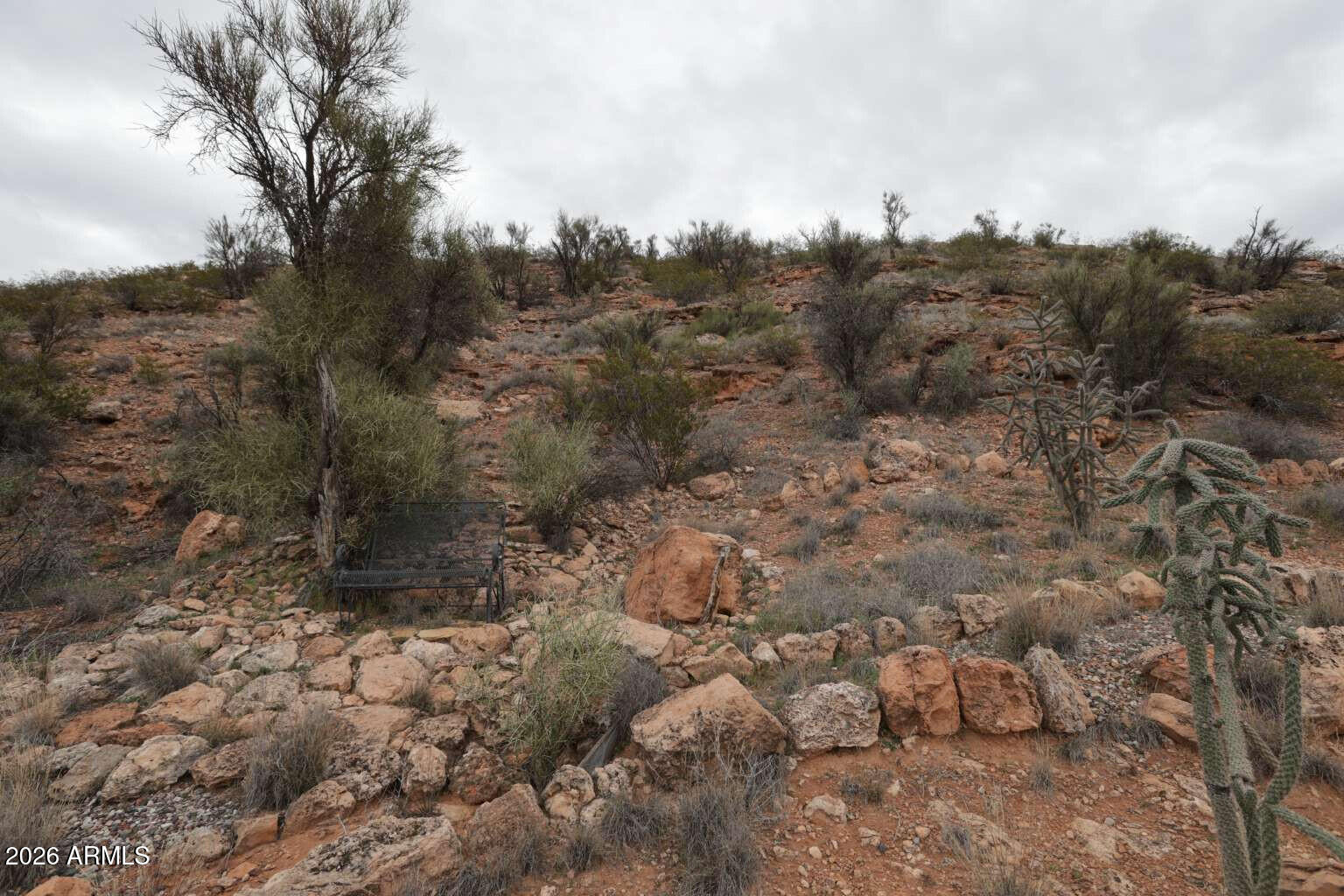 AN IRREG M&B PTN N2SW4 SW PCL COR APPROX 1295'E & 520'N OF SW COR N2SW4 SEC 15-15-4E CONT 2.67AC - Residential