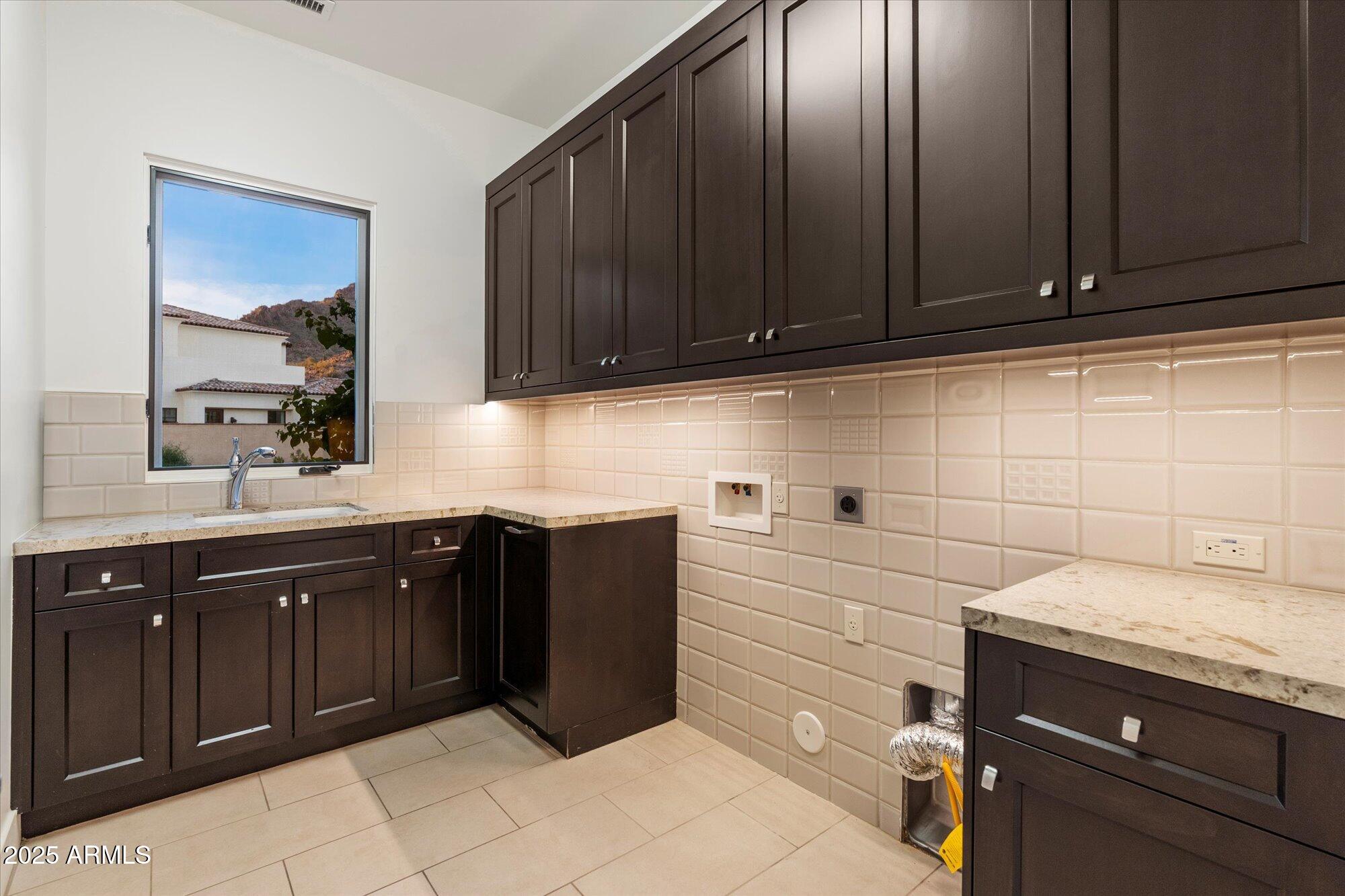 PARADISE RESERVE REPLAT - Residential