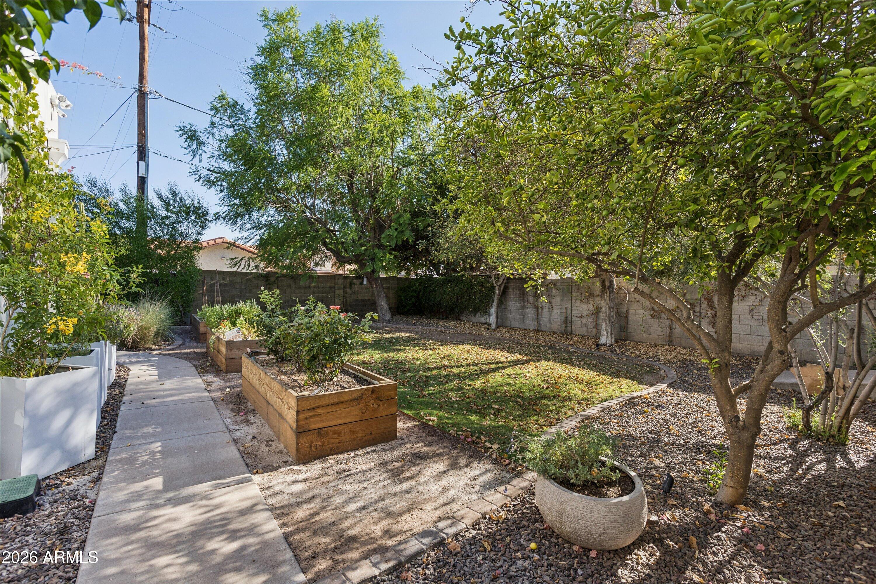 WINDSOR SQUARE BLOCK 2 LOTS 1 THRU 31 - Residential