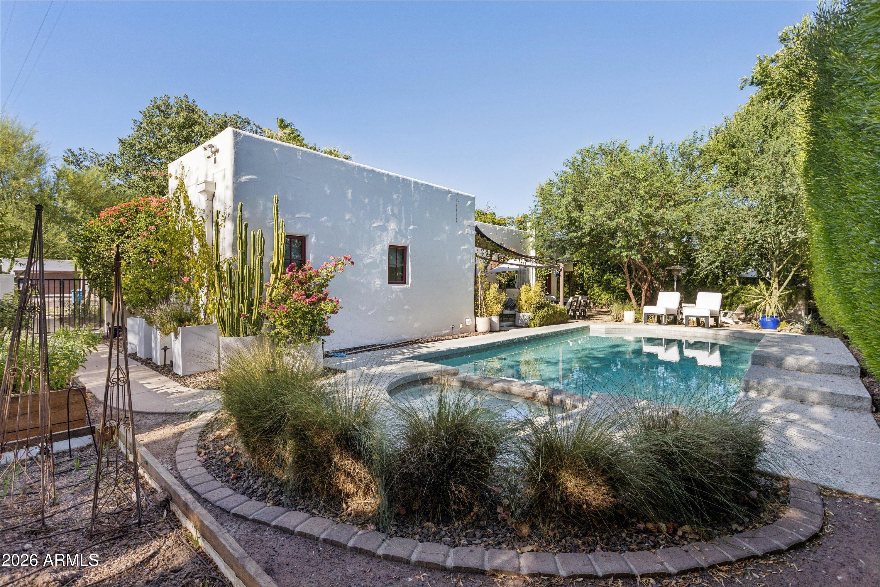 WINDSOR SQUARE BLOCK 2 LOTS 1 THRU 31 - Residential