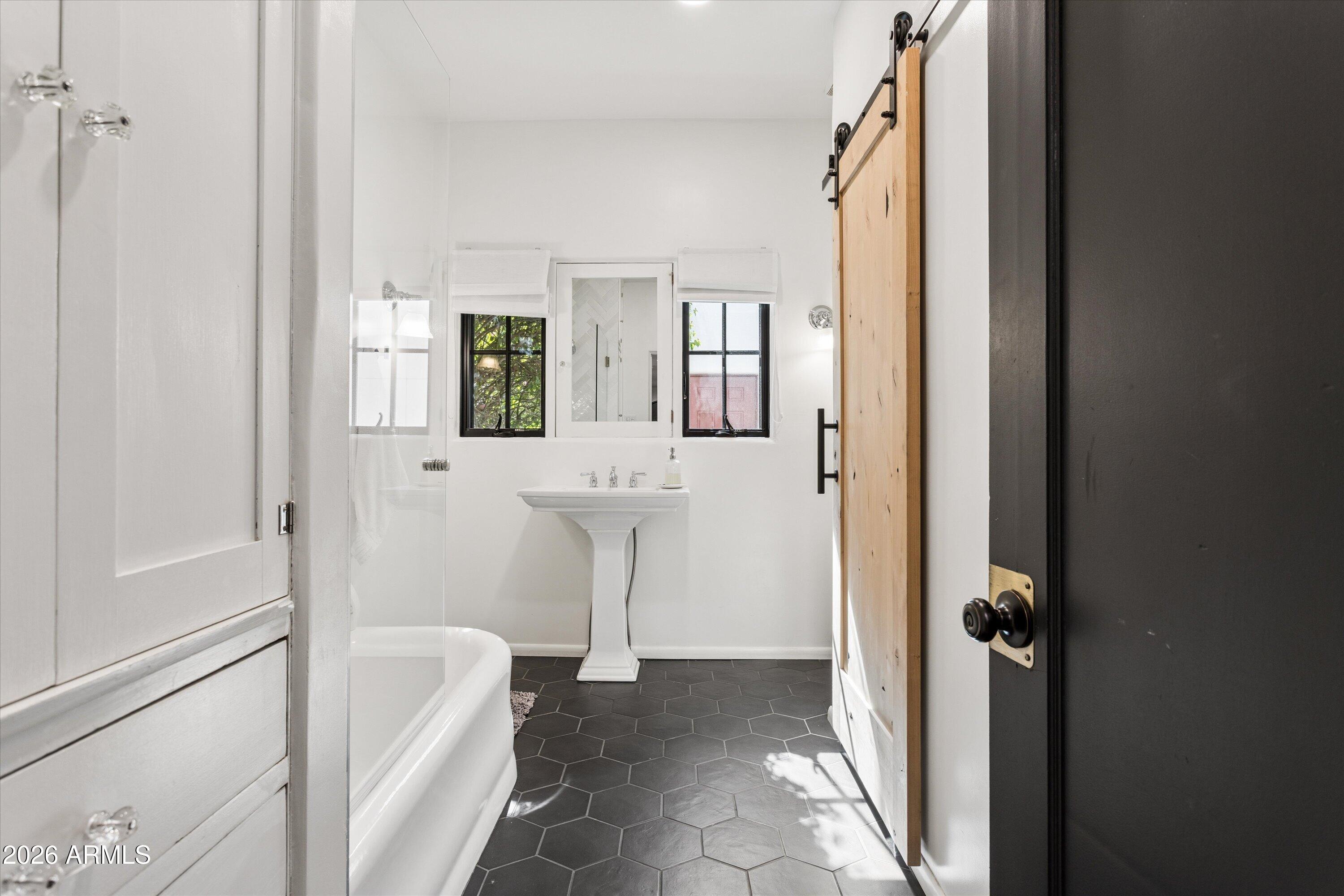 WINDSOR SQUARE BLOCK 2 LOTS 1 THRU 31 - Residential