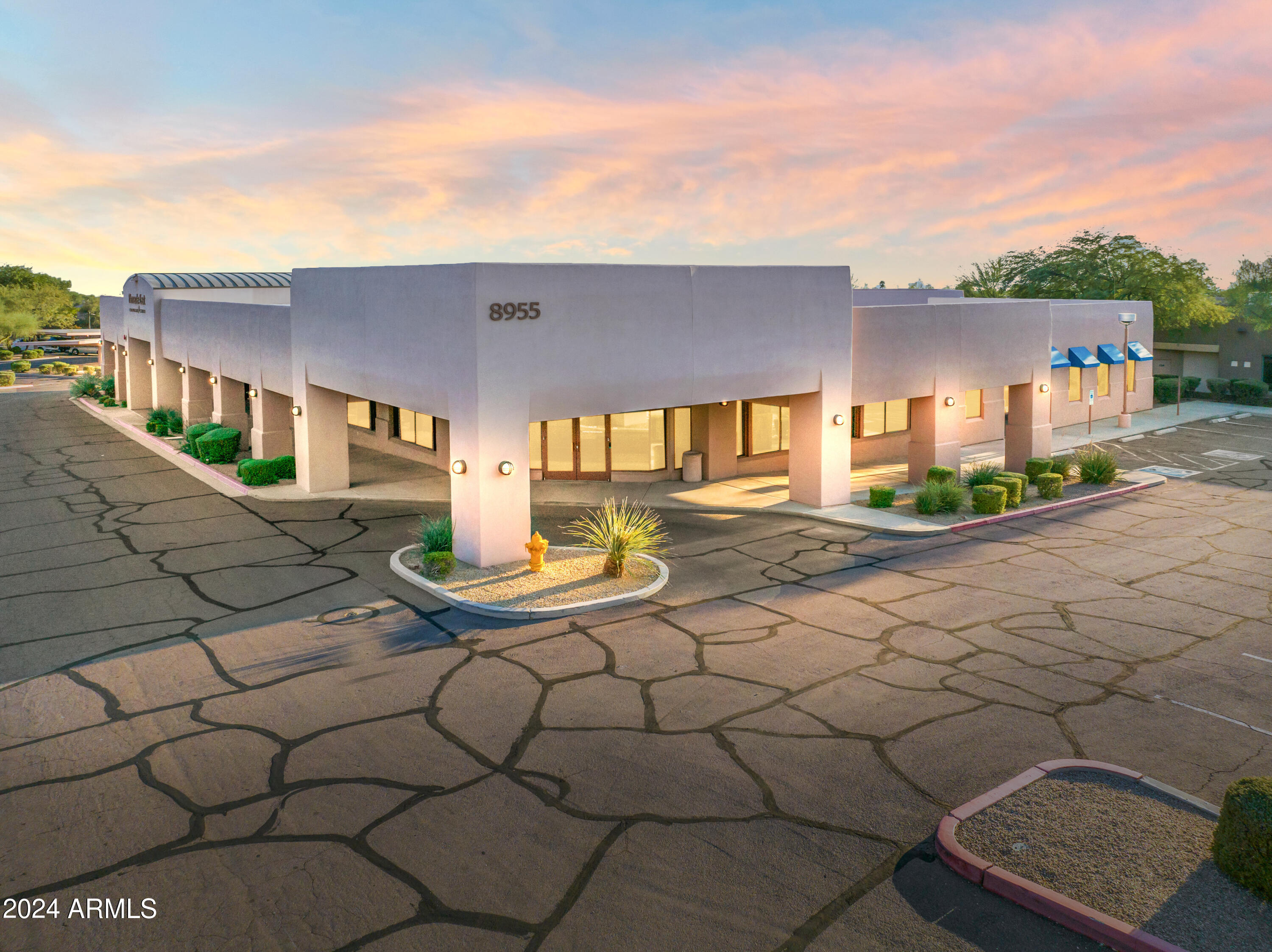 DESERT VILLAGE SHOPPING CENTER - Commercial Sale