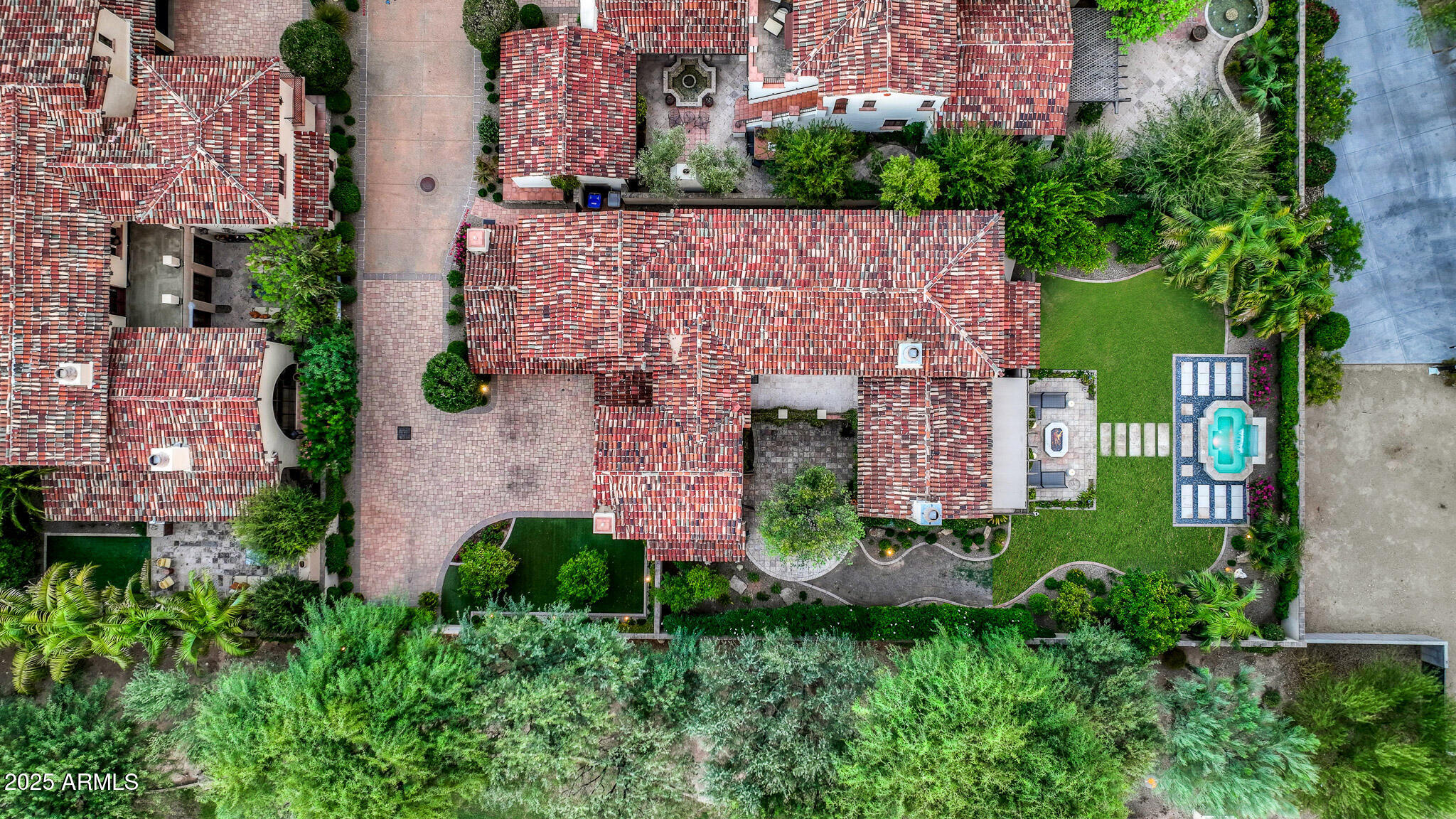 MONTELUCIA - Residential