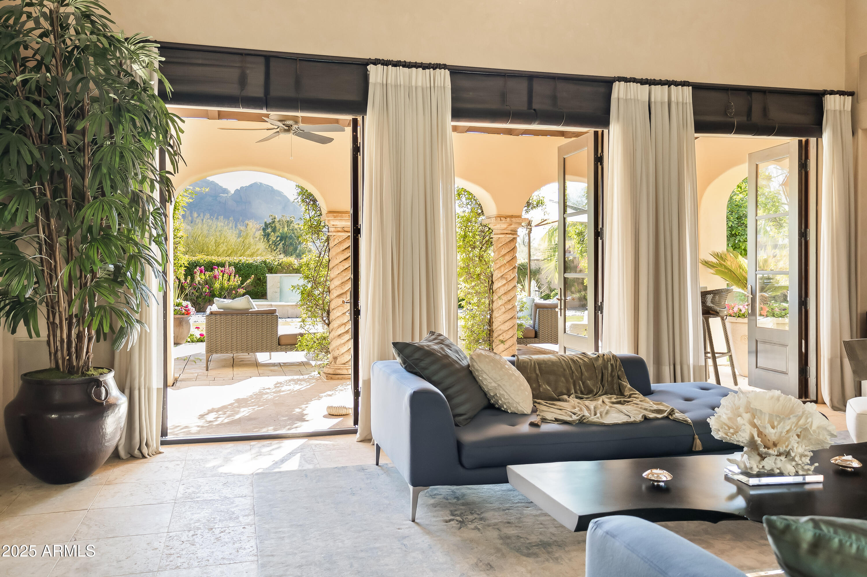 MONTELUCIA - Residential