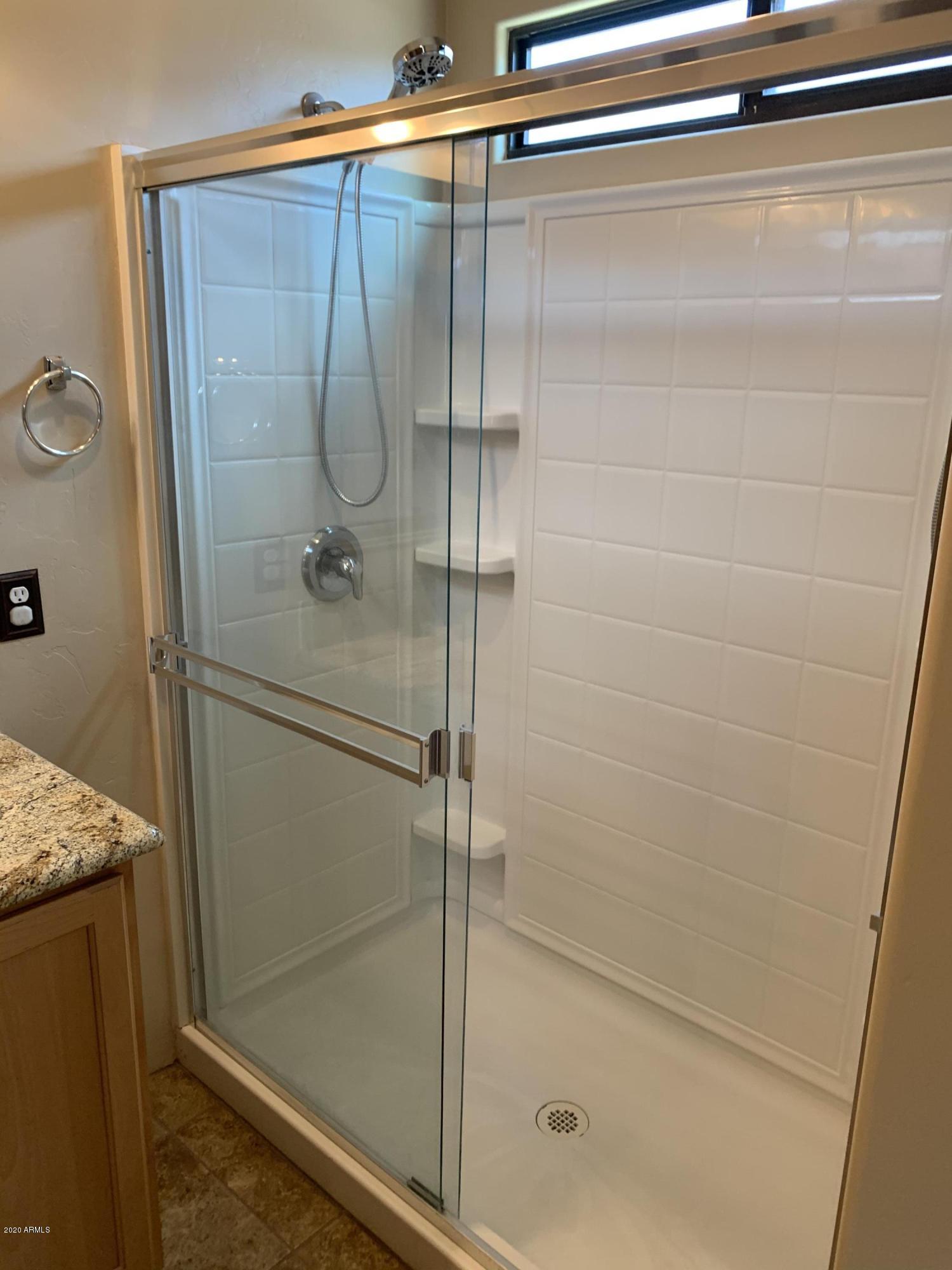 REFLECTIONS AT VALIENTE - Residential Lease