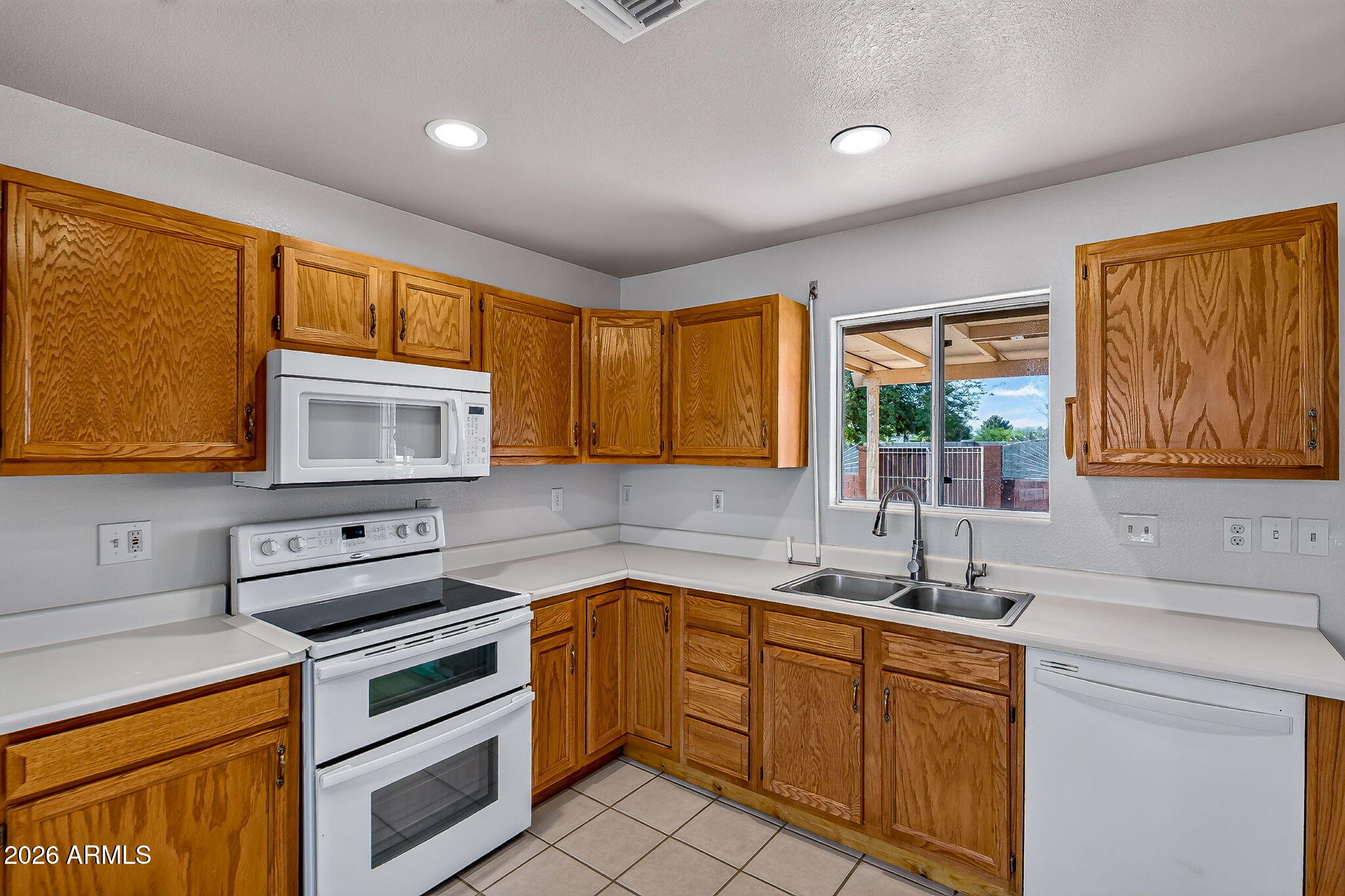 ARIZONA CITY - Residential