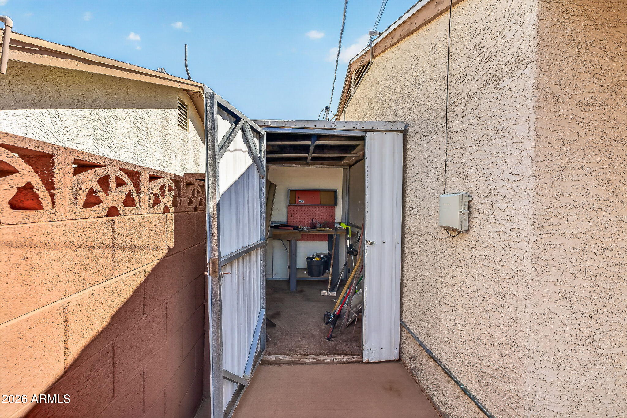 ARIZONA CITY - Residential