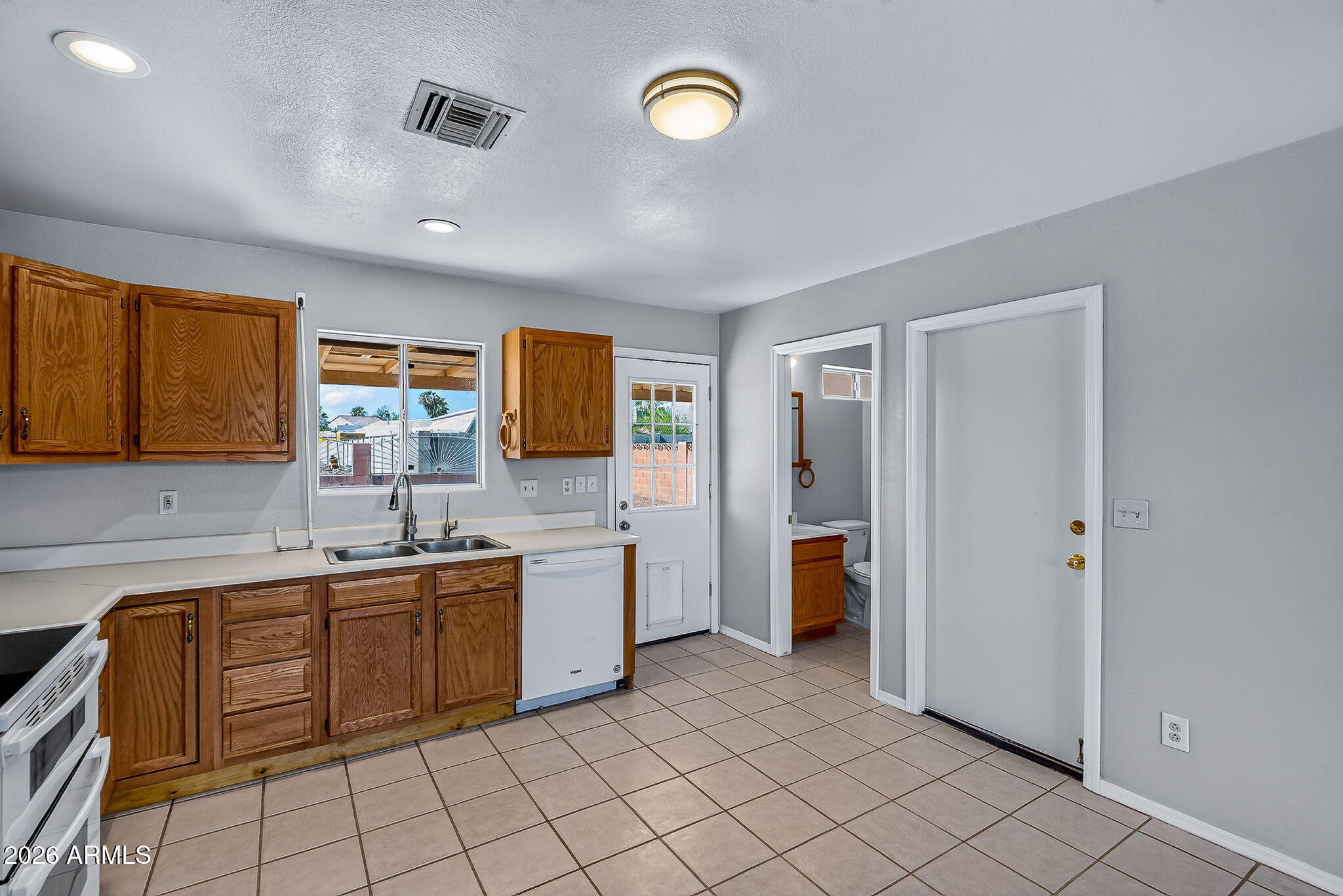 ARIZONA CITY - Residential