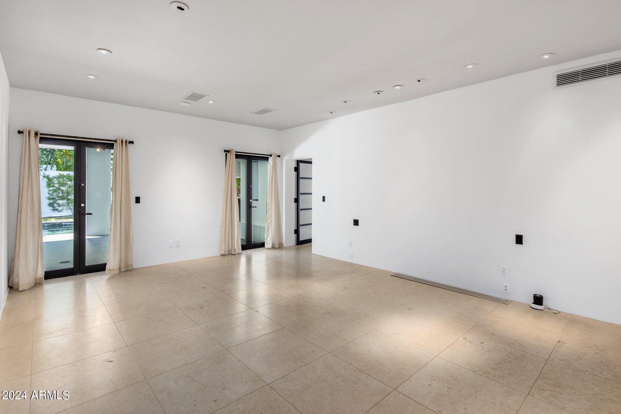 LOMBARDI ESTATES BLK 1 - Residential